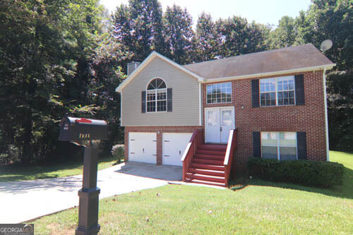 1094 Sugarcreek Way Property Photo 3