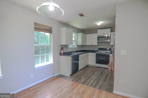1094 Sugarcreek Way Property Photo 12