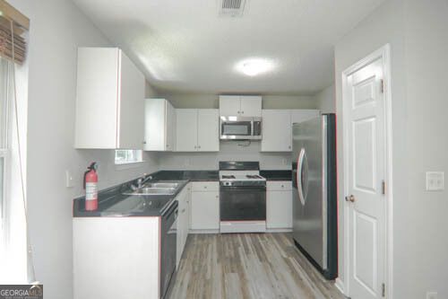1094 Sugarcreek Way Property Photo 13