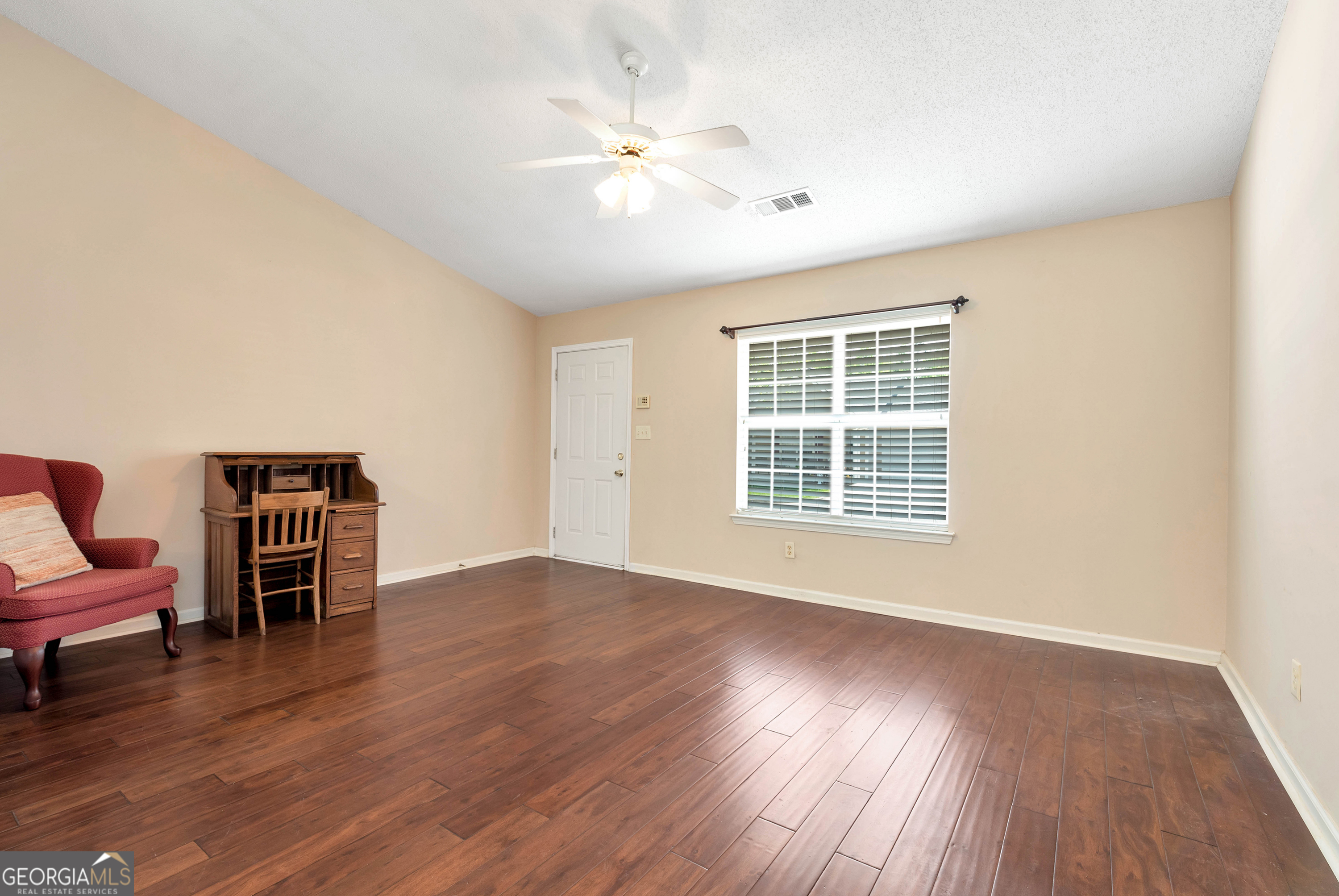 2987 Bentley Park Circle Property Photo 2