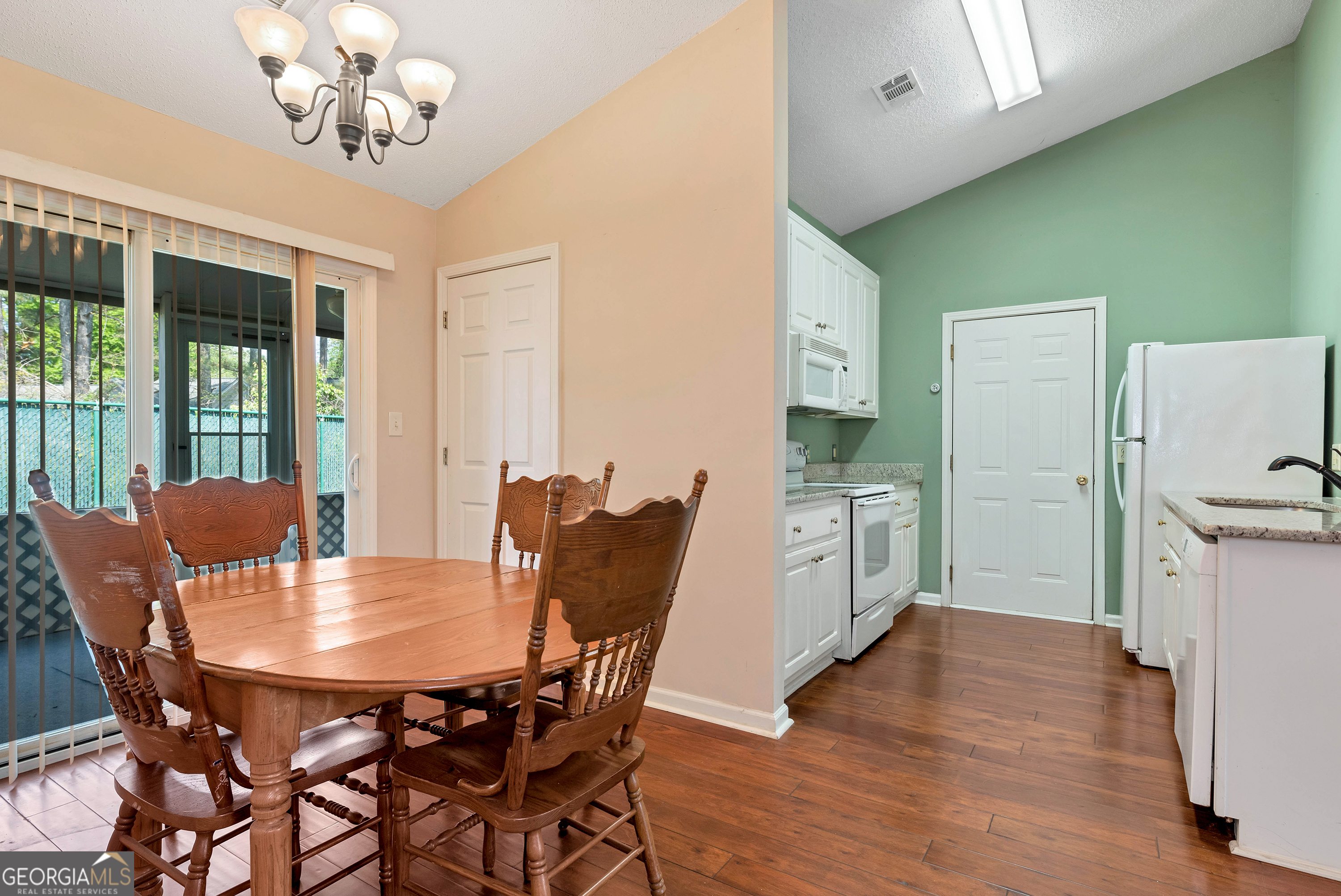 2987 Bentley Park Circle Property Photo 9