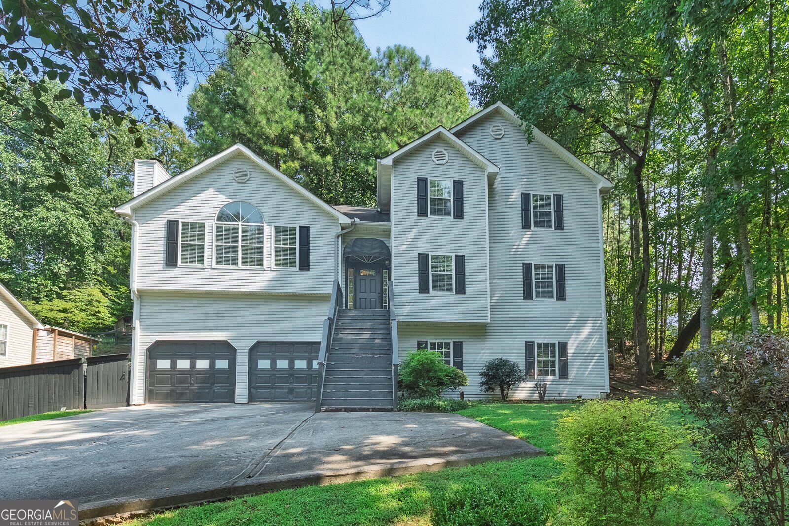 6484 Victory Drive Property Photo 1