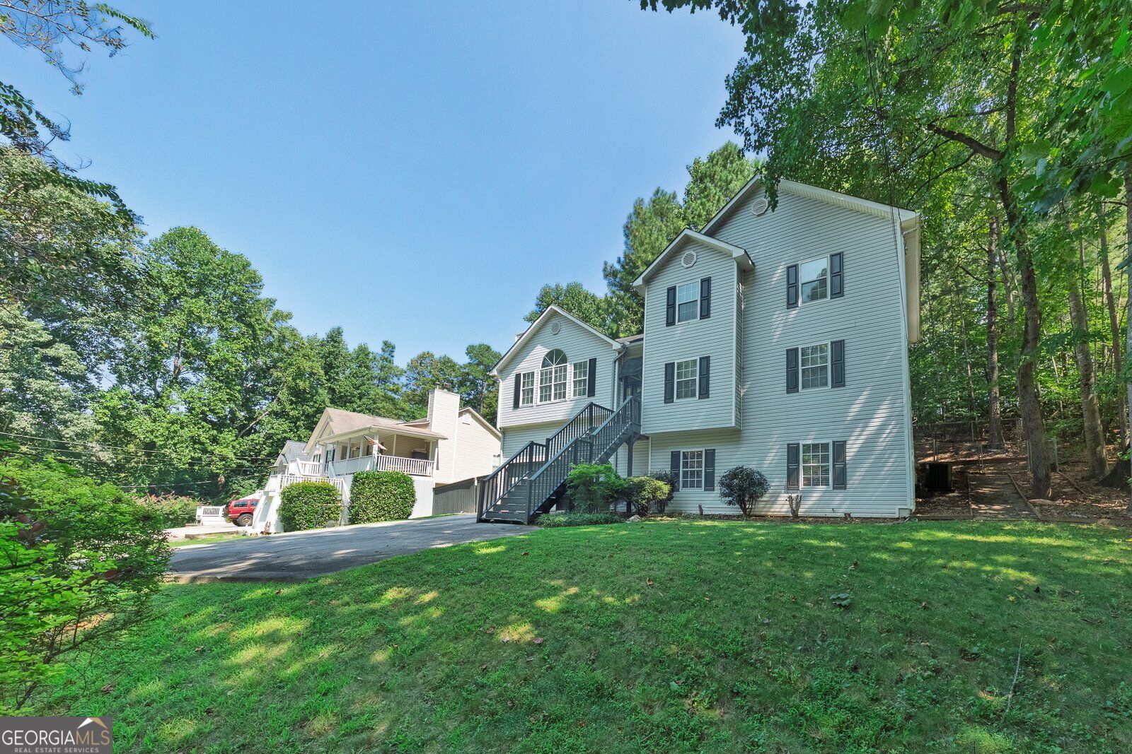 6484 Victory Drive Property Photo 2