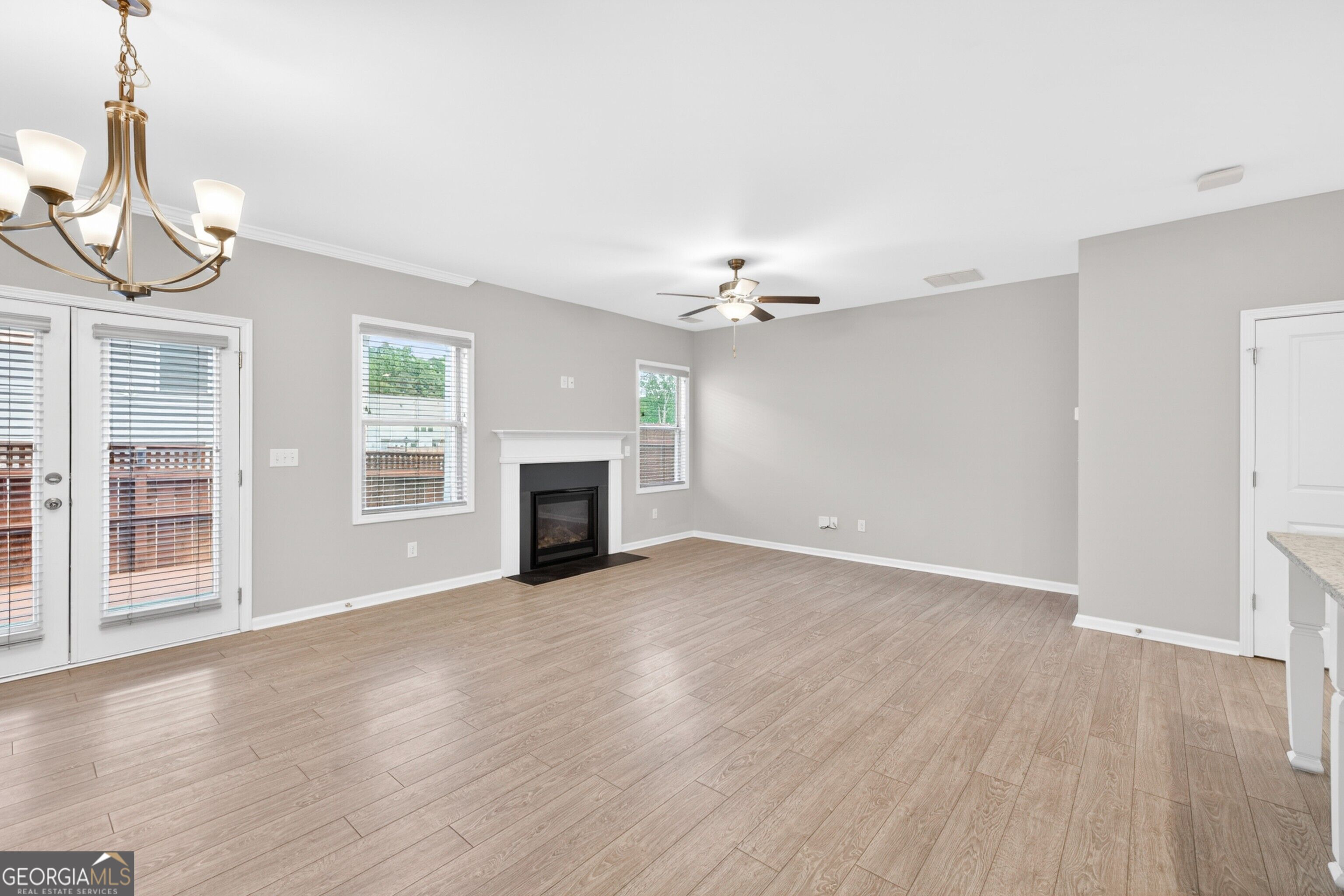1192 Lanier Willow Path Property Photo 10