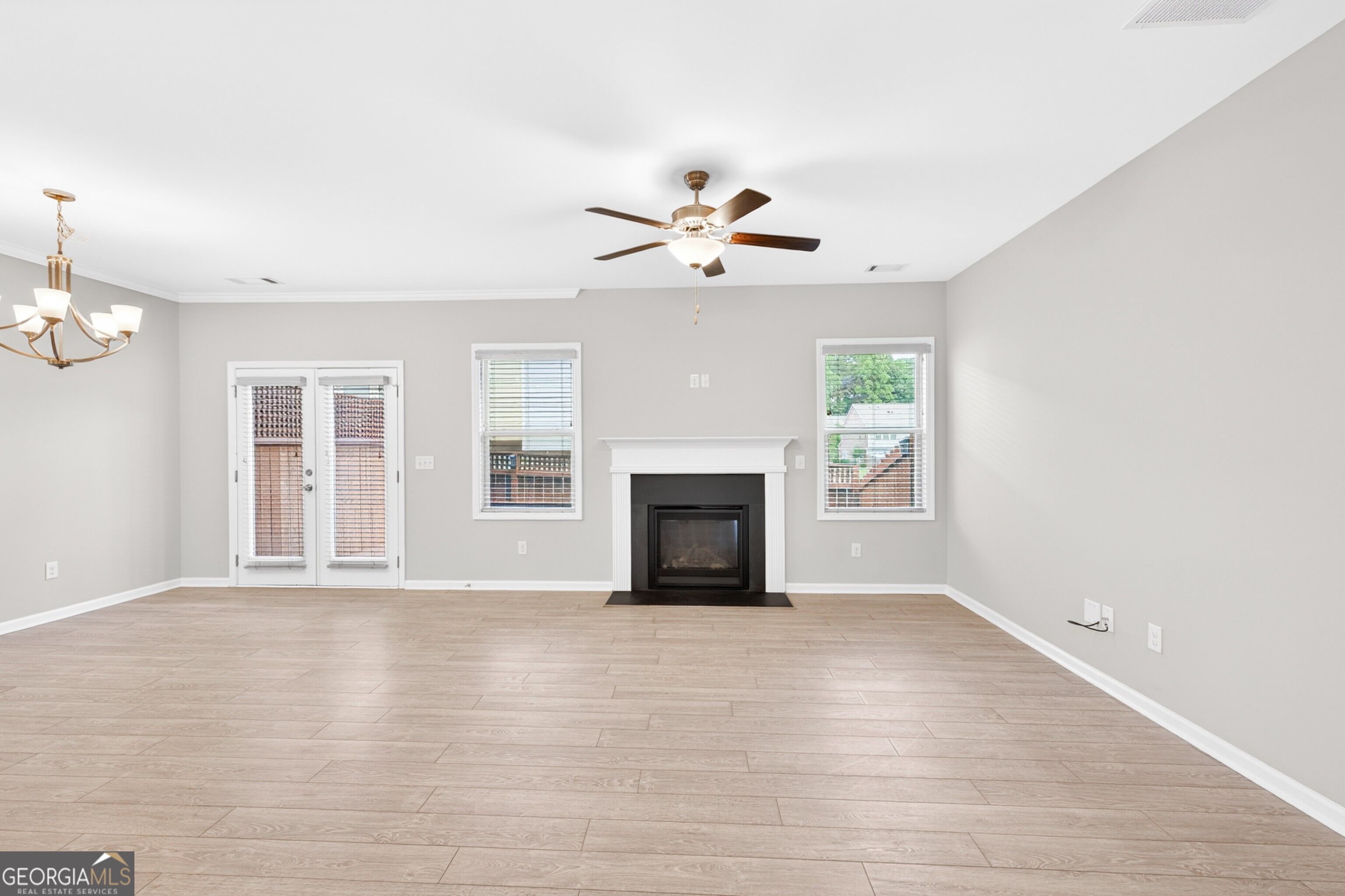 1192 Lanier Willow Path Property Photo 11