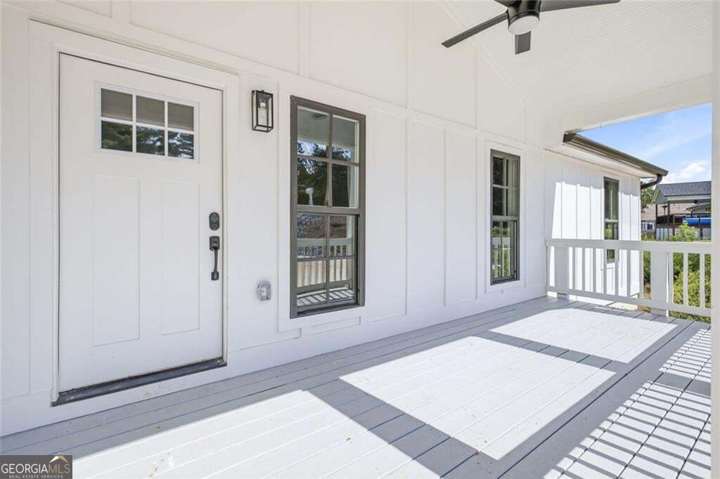 5875 Maple Creek Drive Property Photo 7