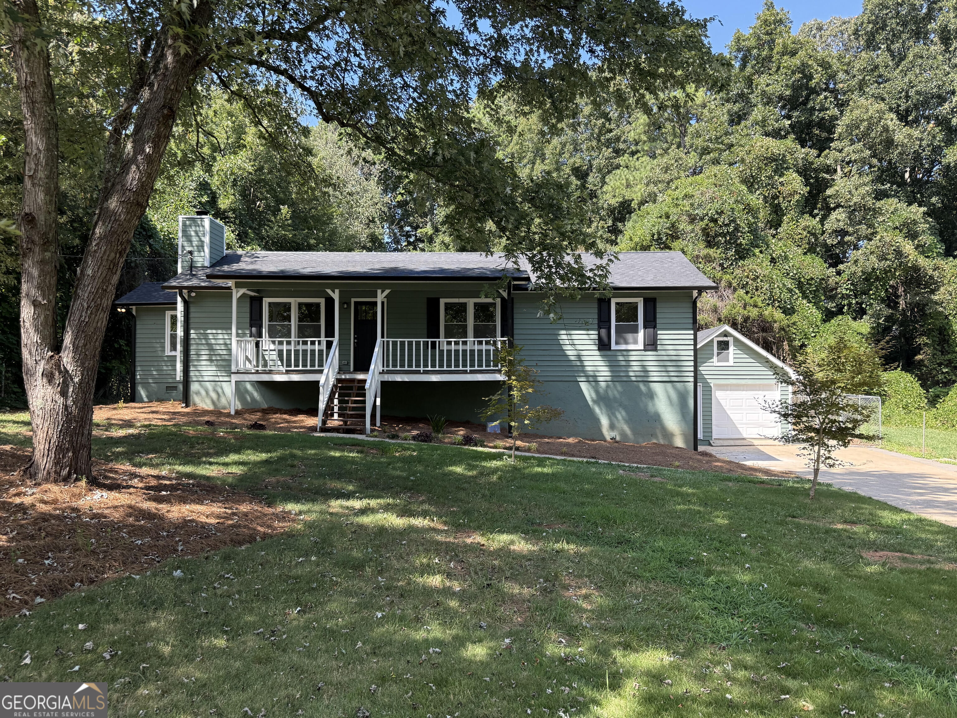 102 Tibbitts Drive Property Photo 1