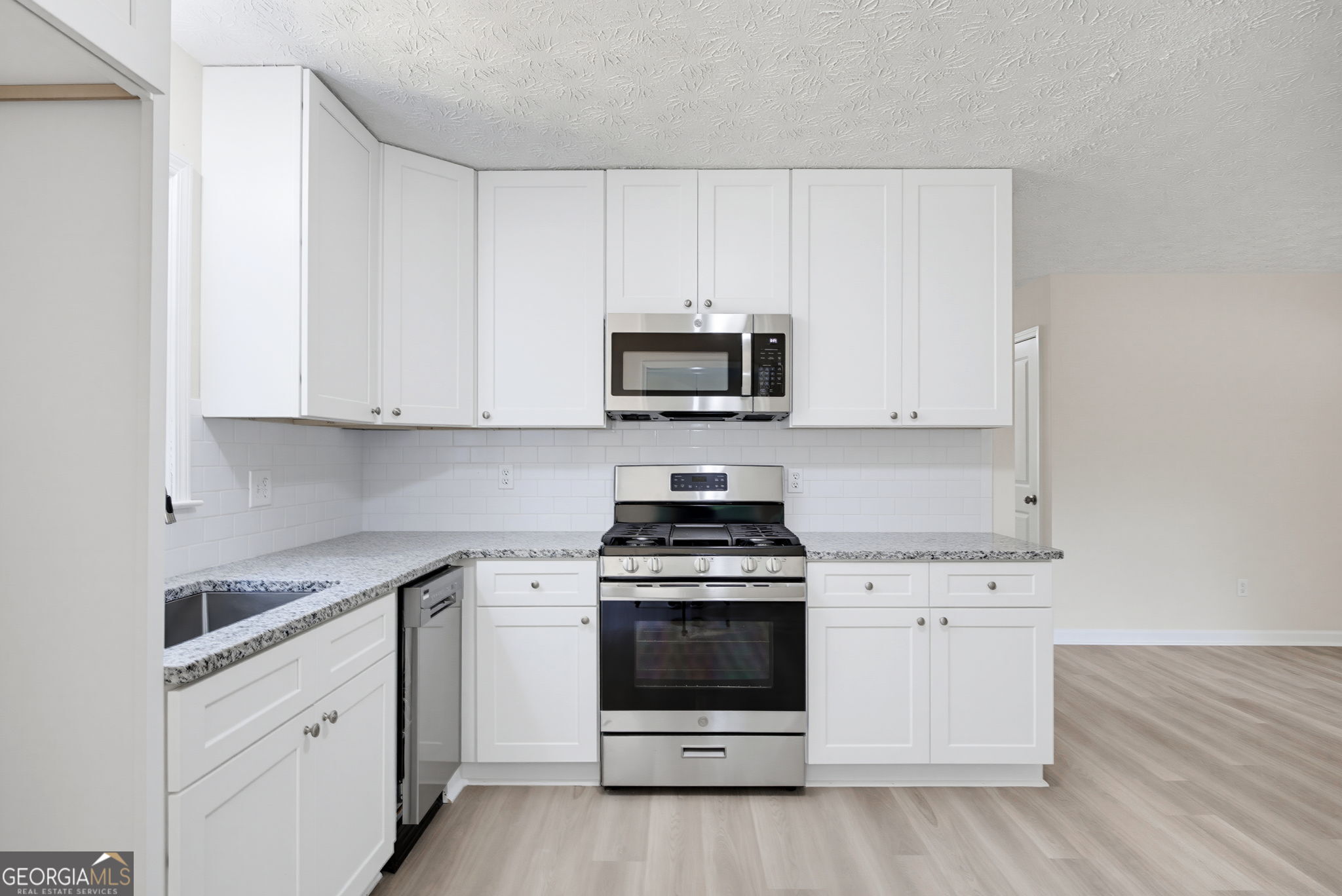 102 Tibbitts Drive Property Photo 16