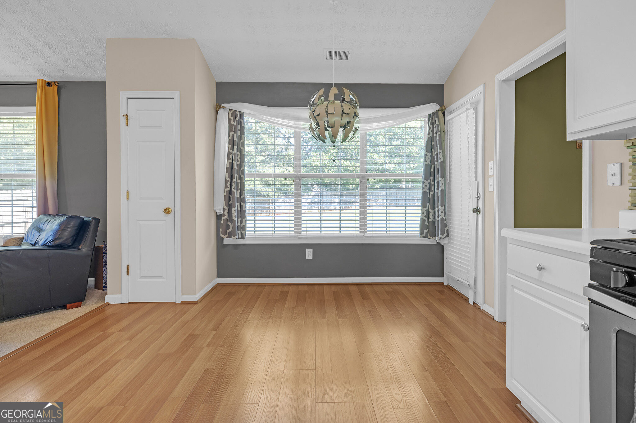 200 Syracuse Lane Property Photo 14