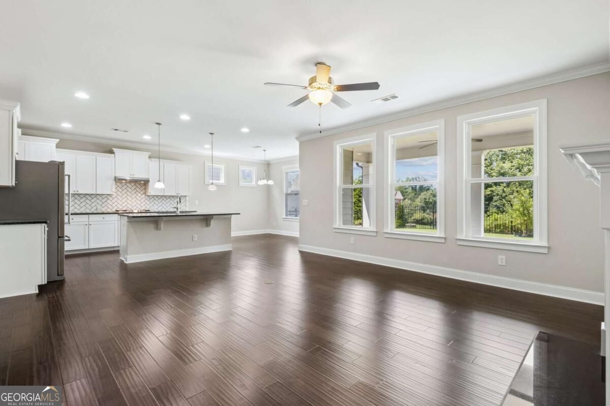 7110 Sailaway Drive Property Photo 16