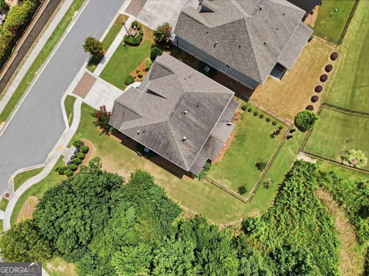 7110 Sailaway Drive Property Photo 37