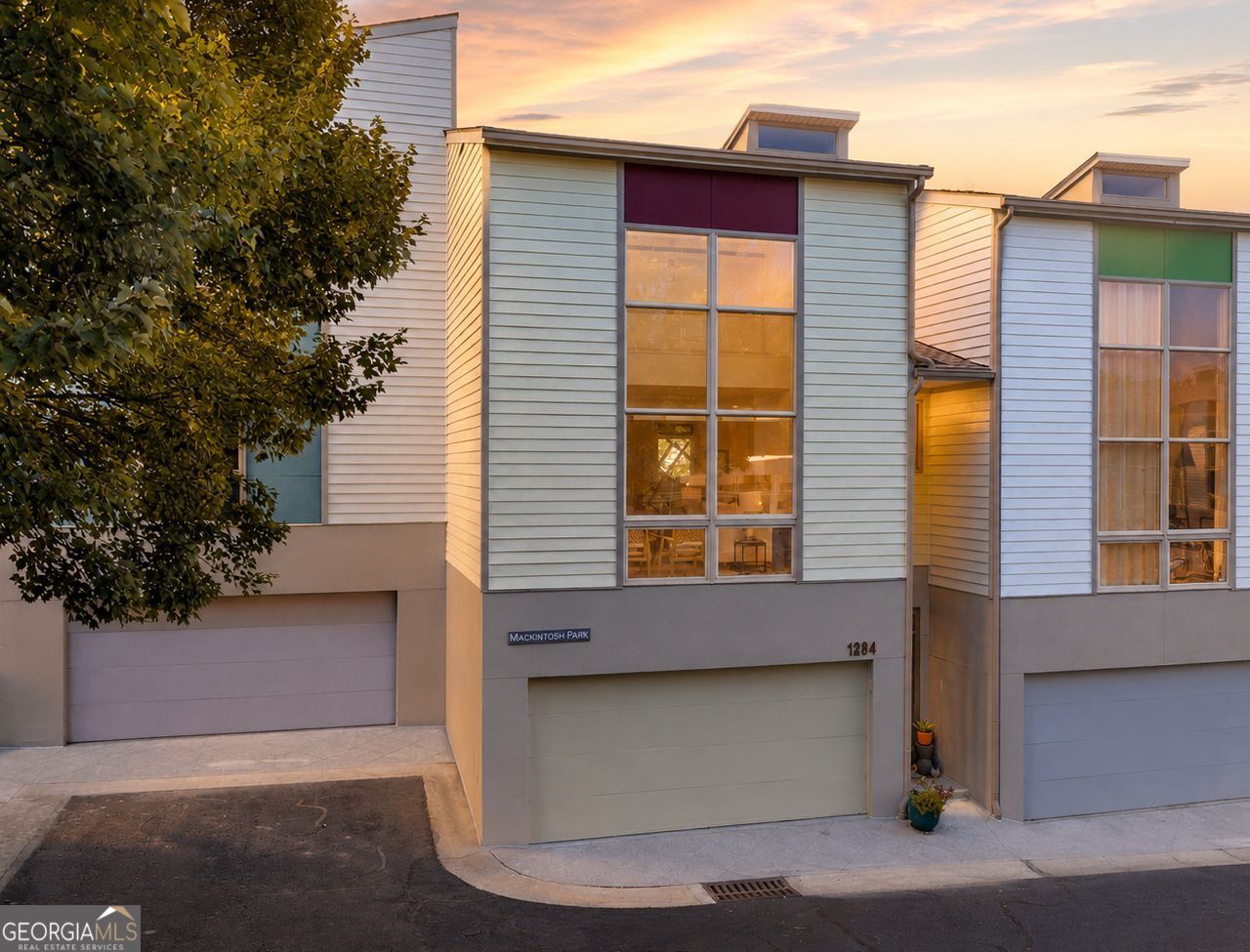 1284 Mackintosh Park Nw # 1284 Property Photo 1