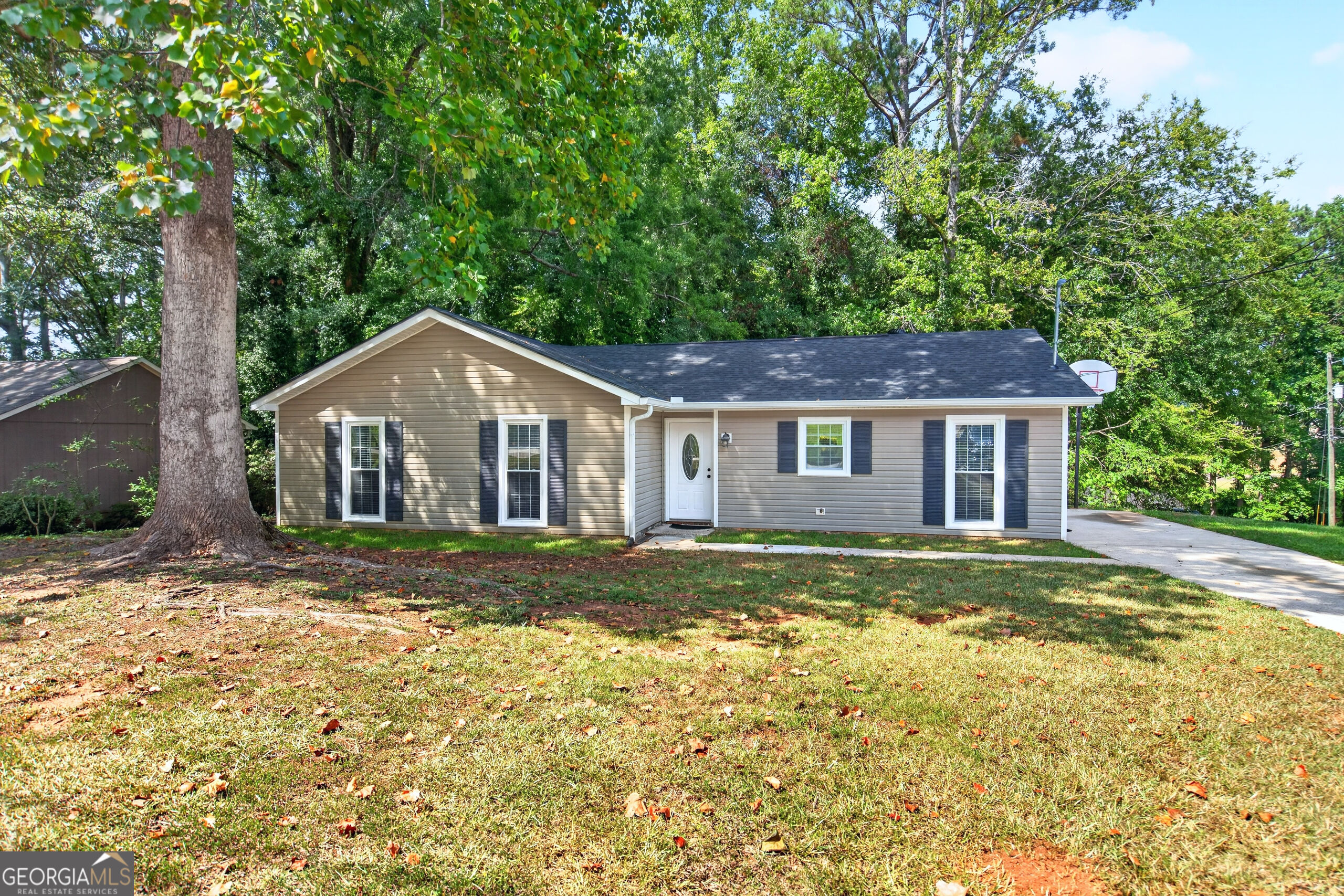 400 Woodland Drive Property Photo 1