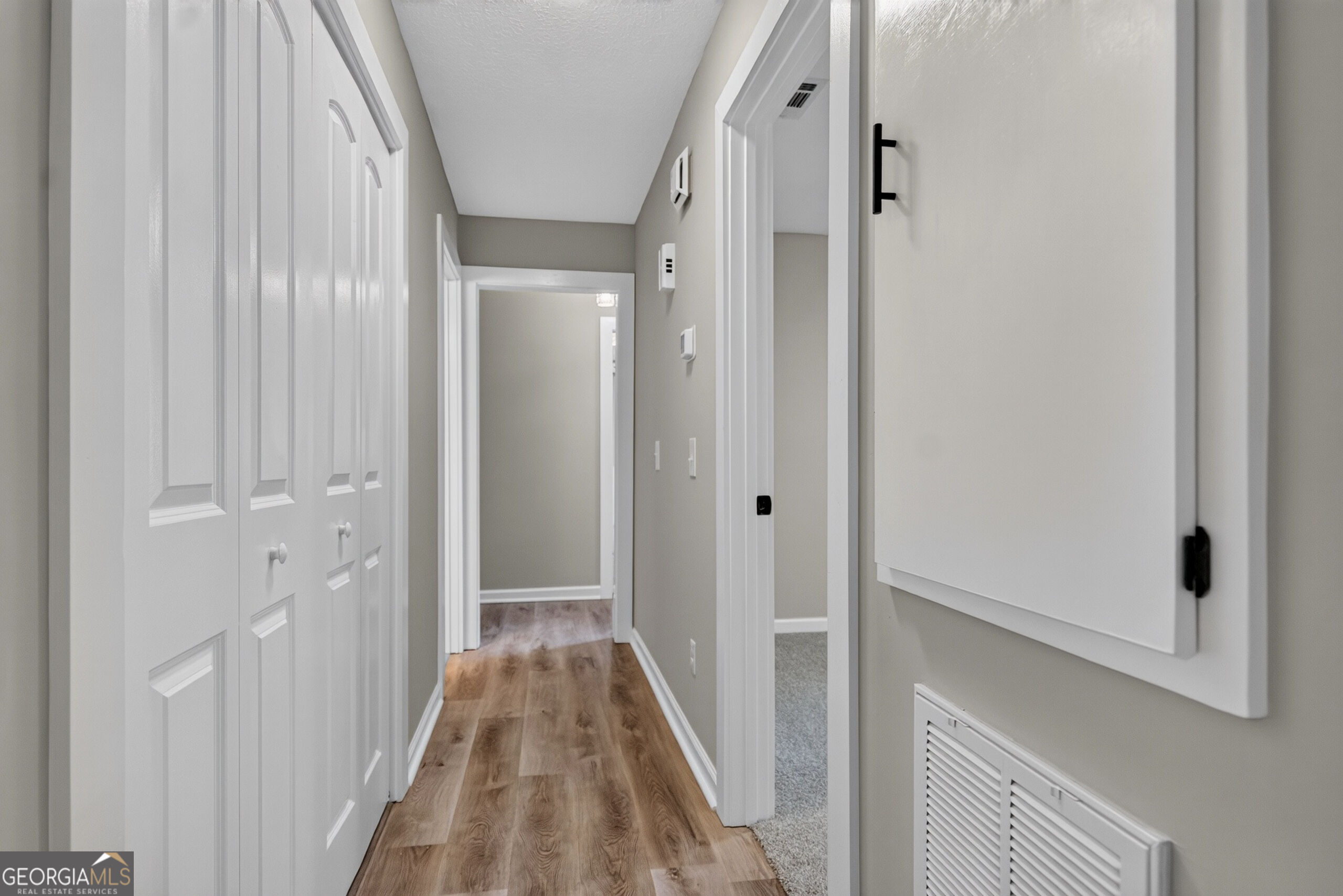 400 Woodland Drive Property Photo 15