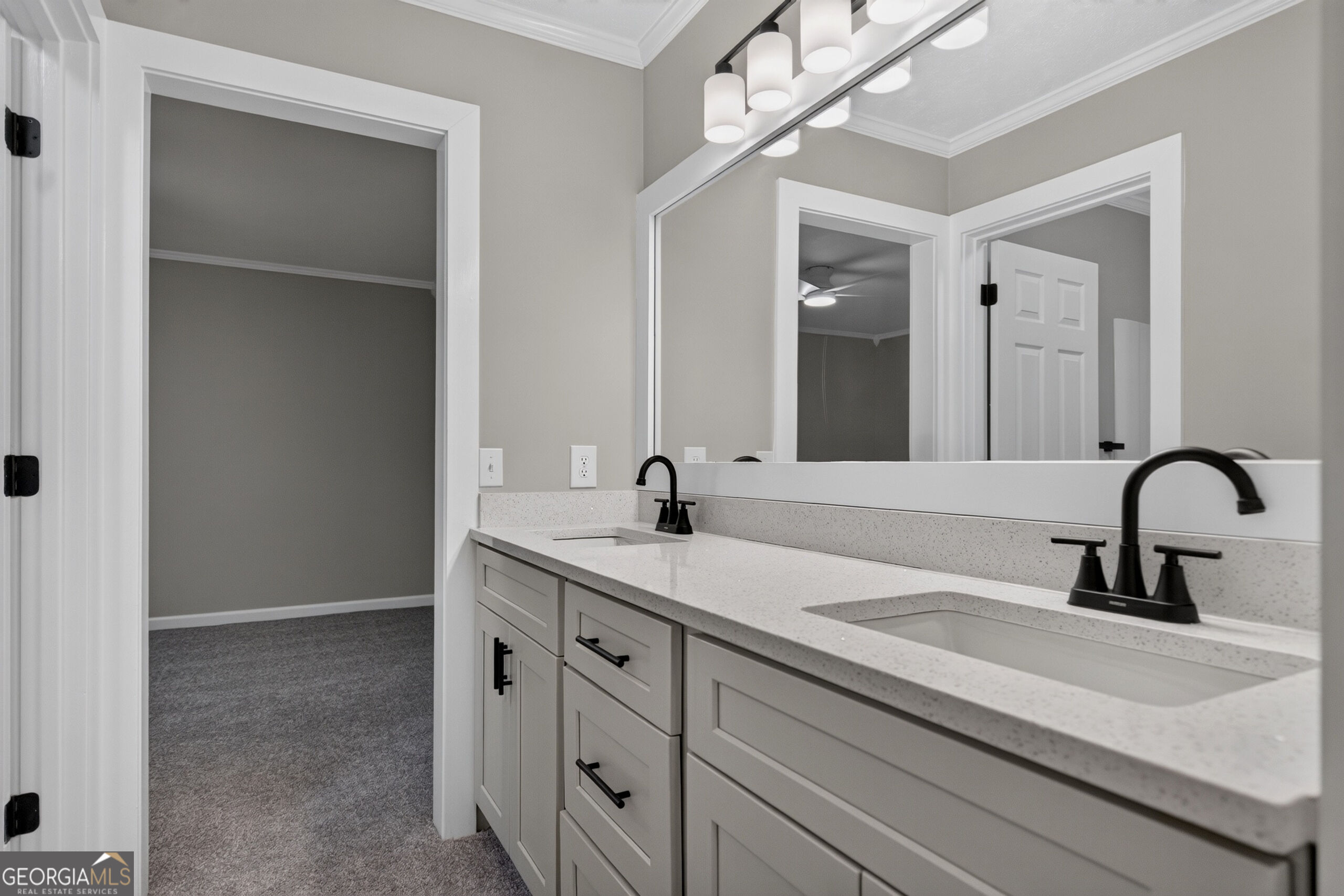 400 Woodland Drive Property Photo 16