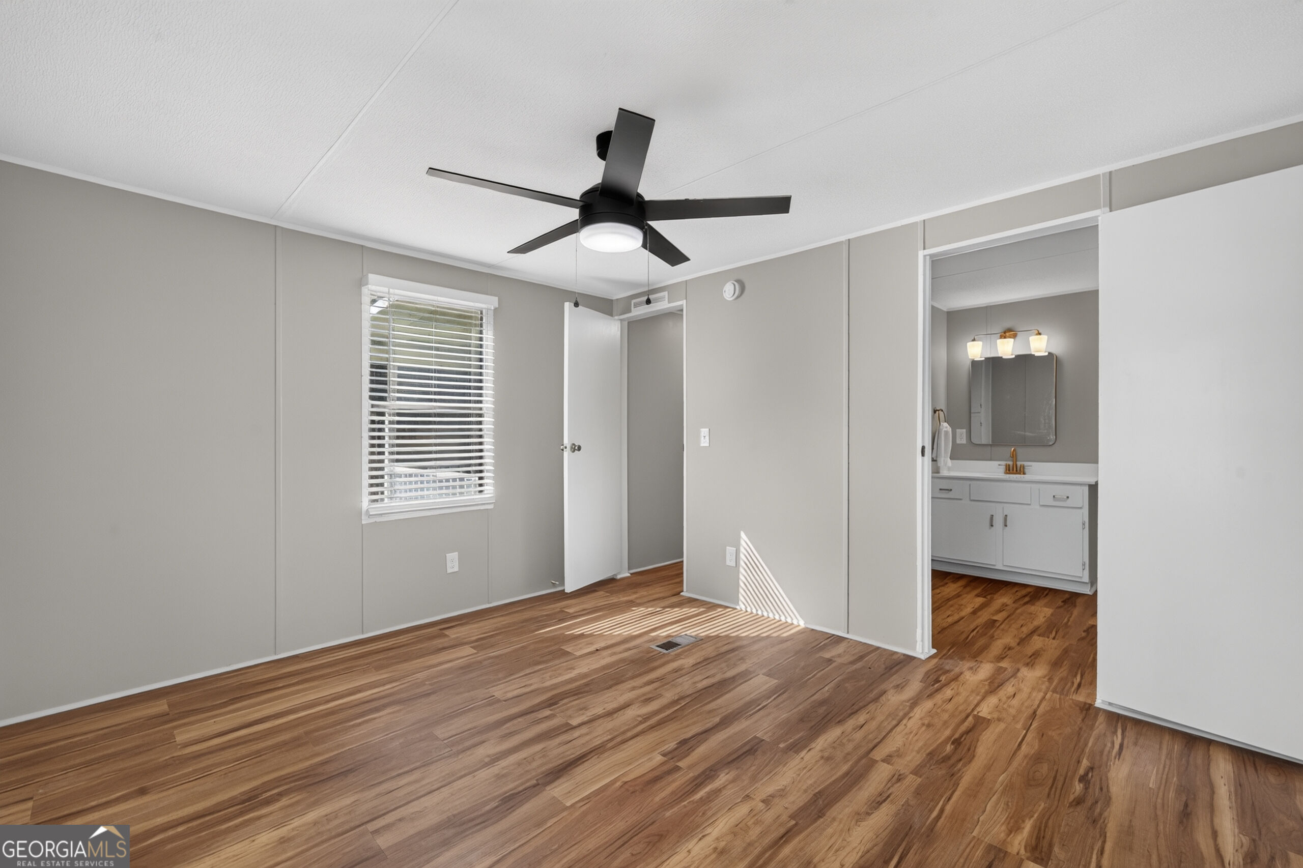 440 Smith Road Property Photo 32