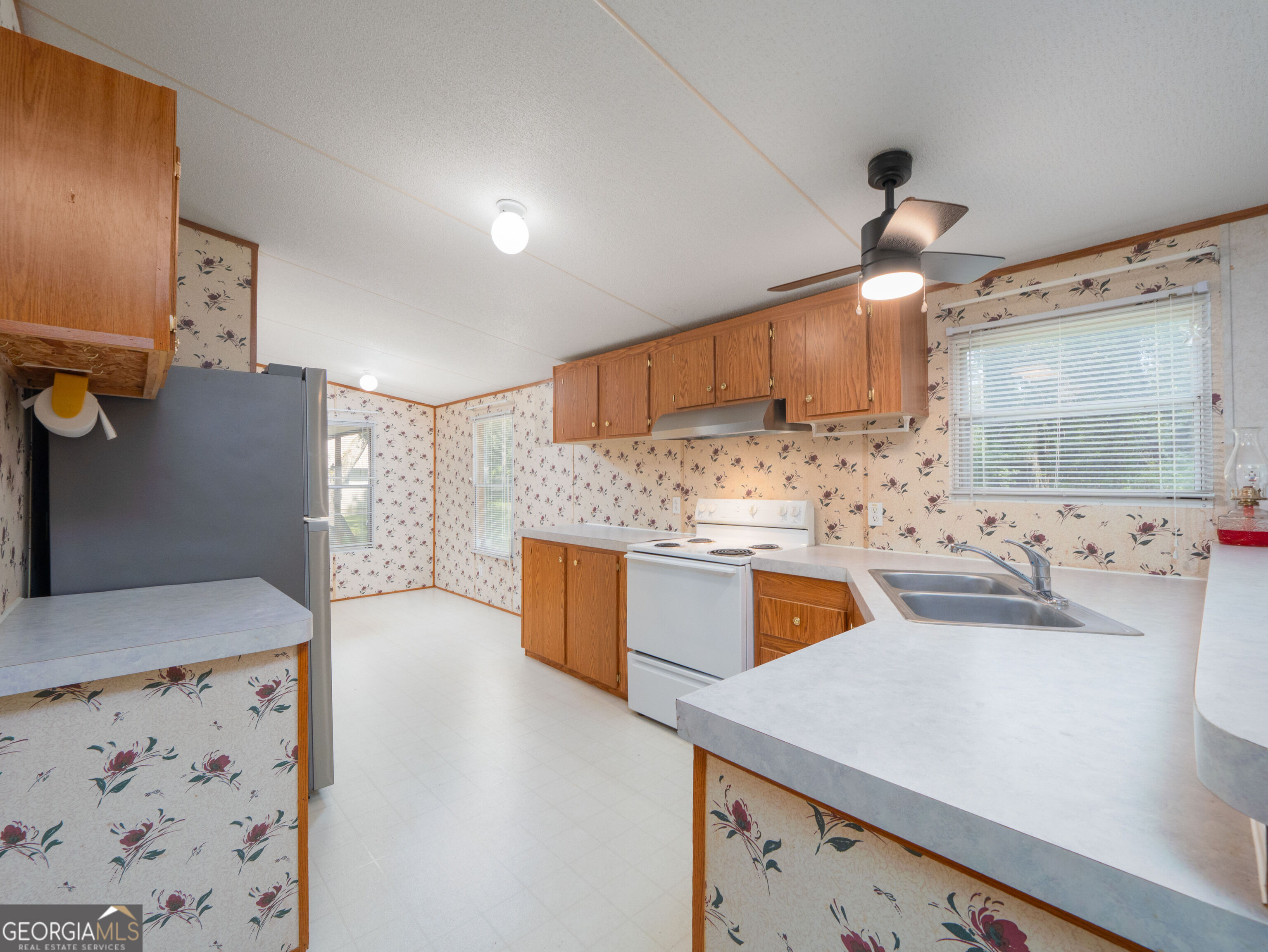 1042 Live Oak Lane Ne Property Photo 10