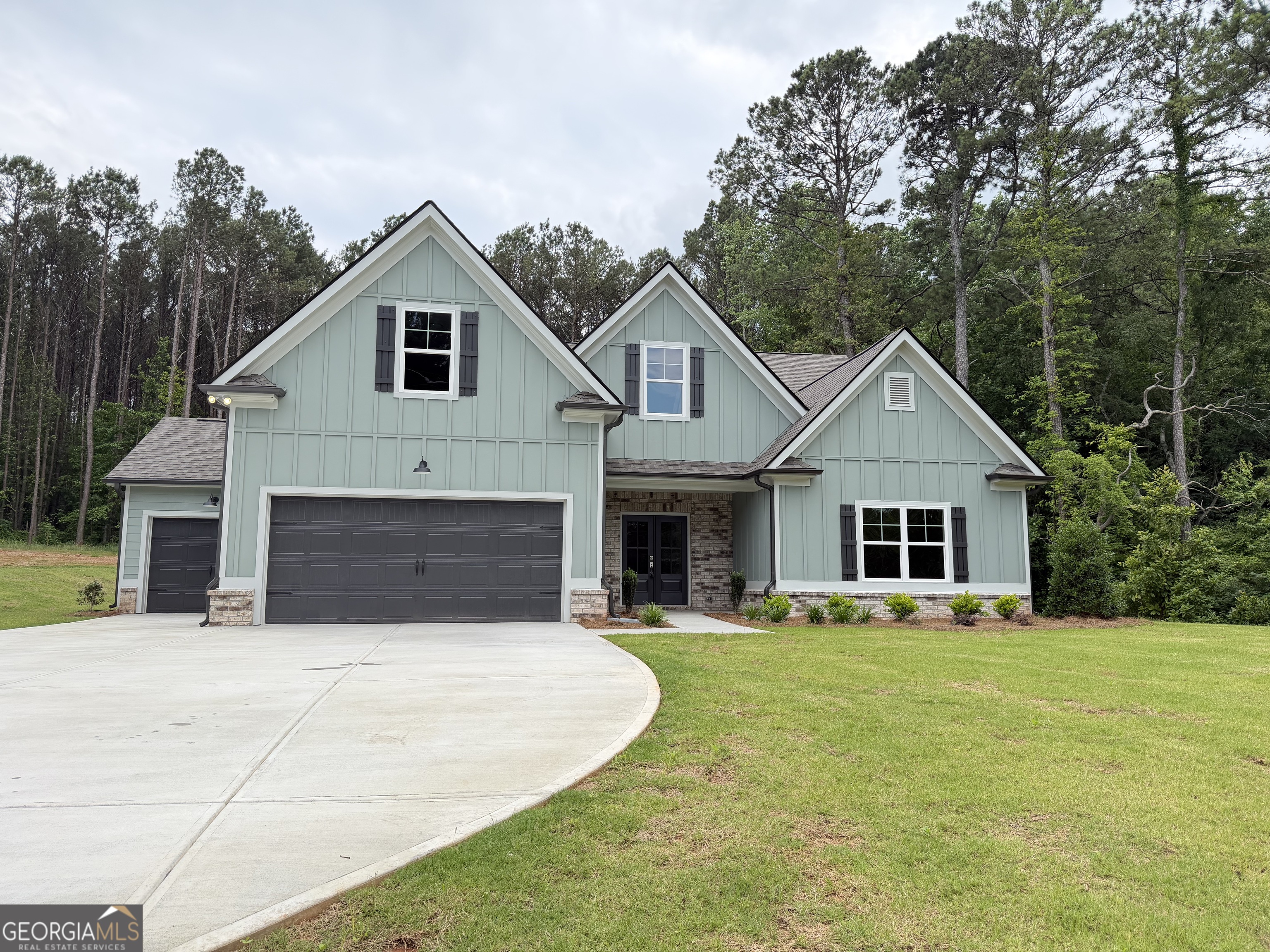 404 Tanners Bridge Road Property Photo 1
