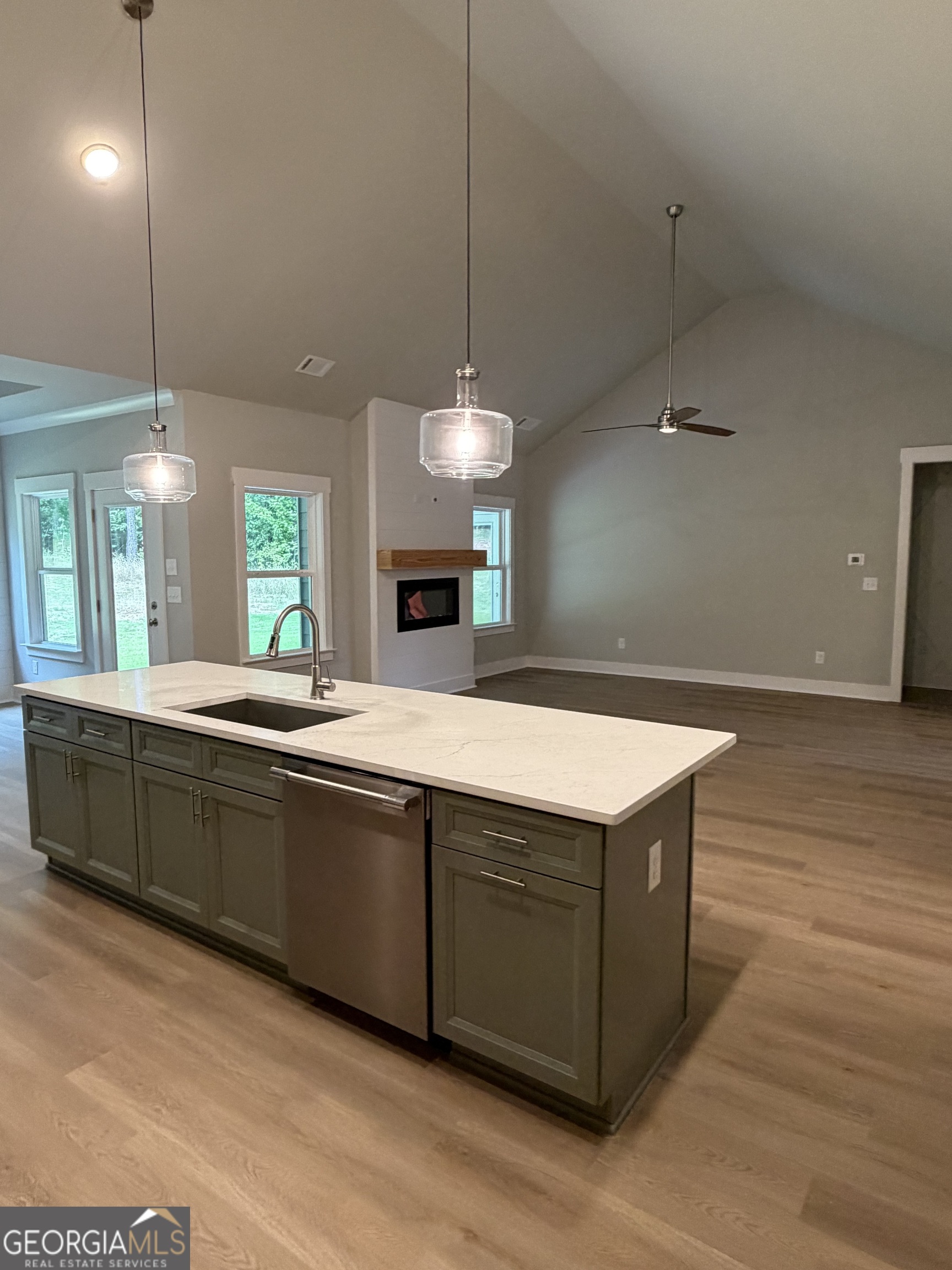 404 Tanners Bridge Road Property Photo 10