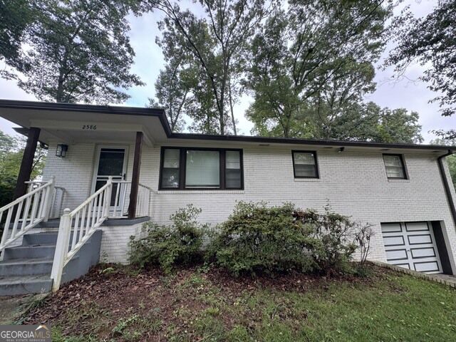 2586 Cherrywood Lane Sw Property Photo 1