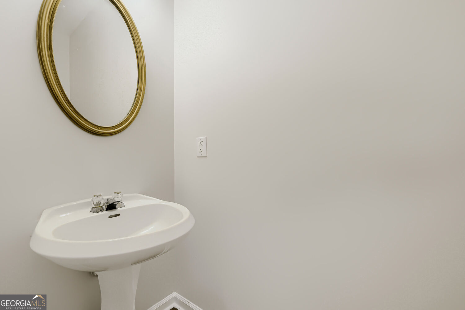 1533 Fenmore Street Property Photo 16