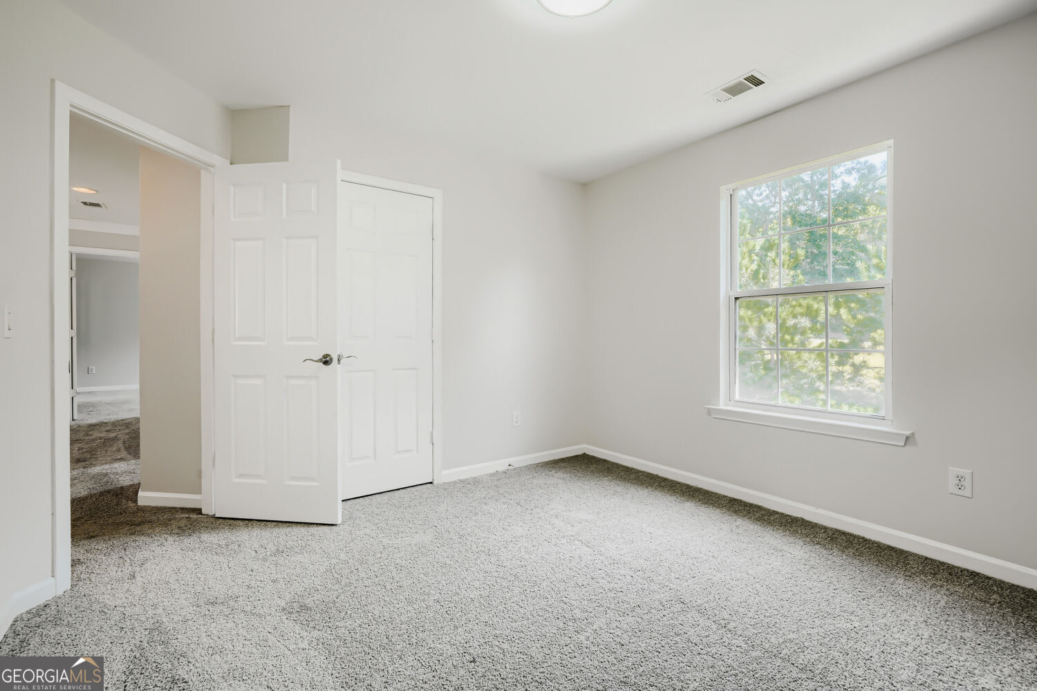 1533 Fenmore Street Property Photo 21