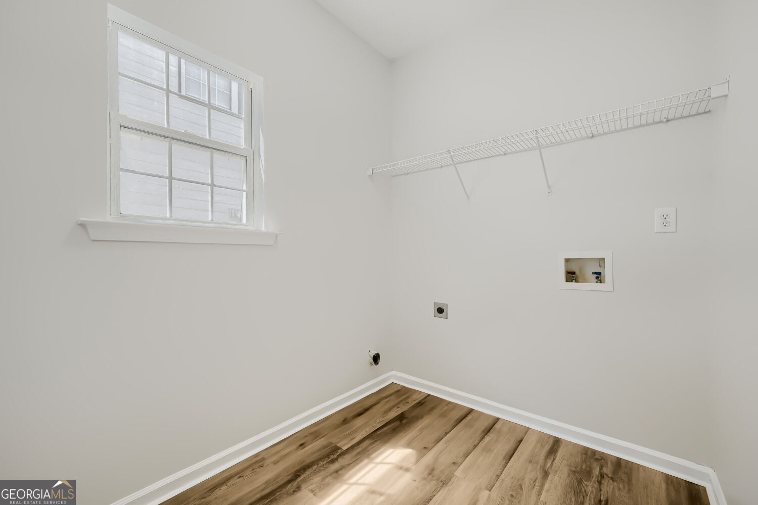 1533 Fenmore Street Property Photo 25