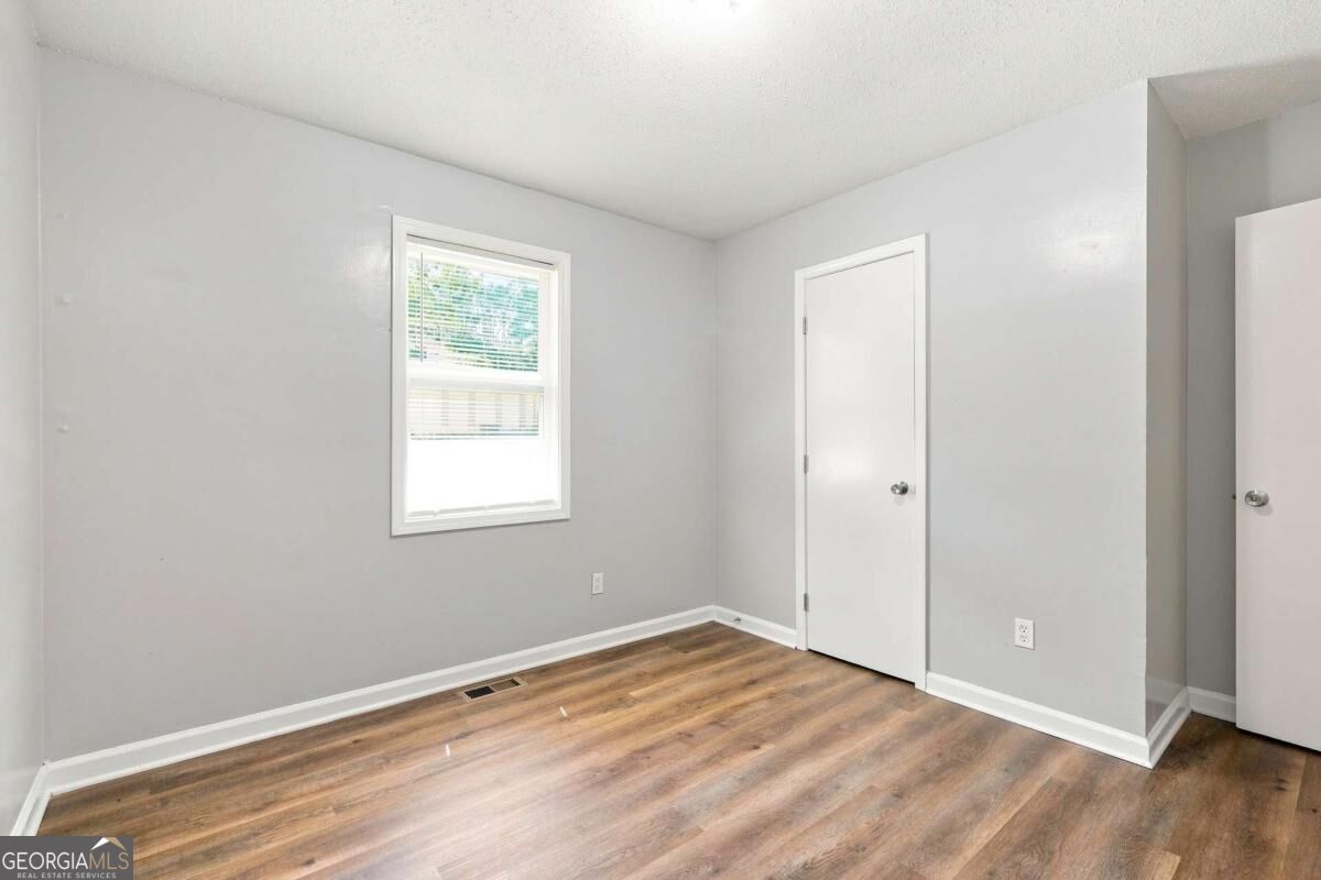 715 W Creek Circle Property Photo 8