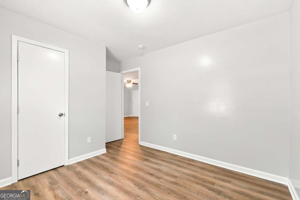 715 W Creek Circle Property Photo 9
