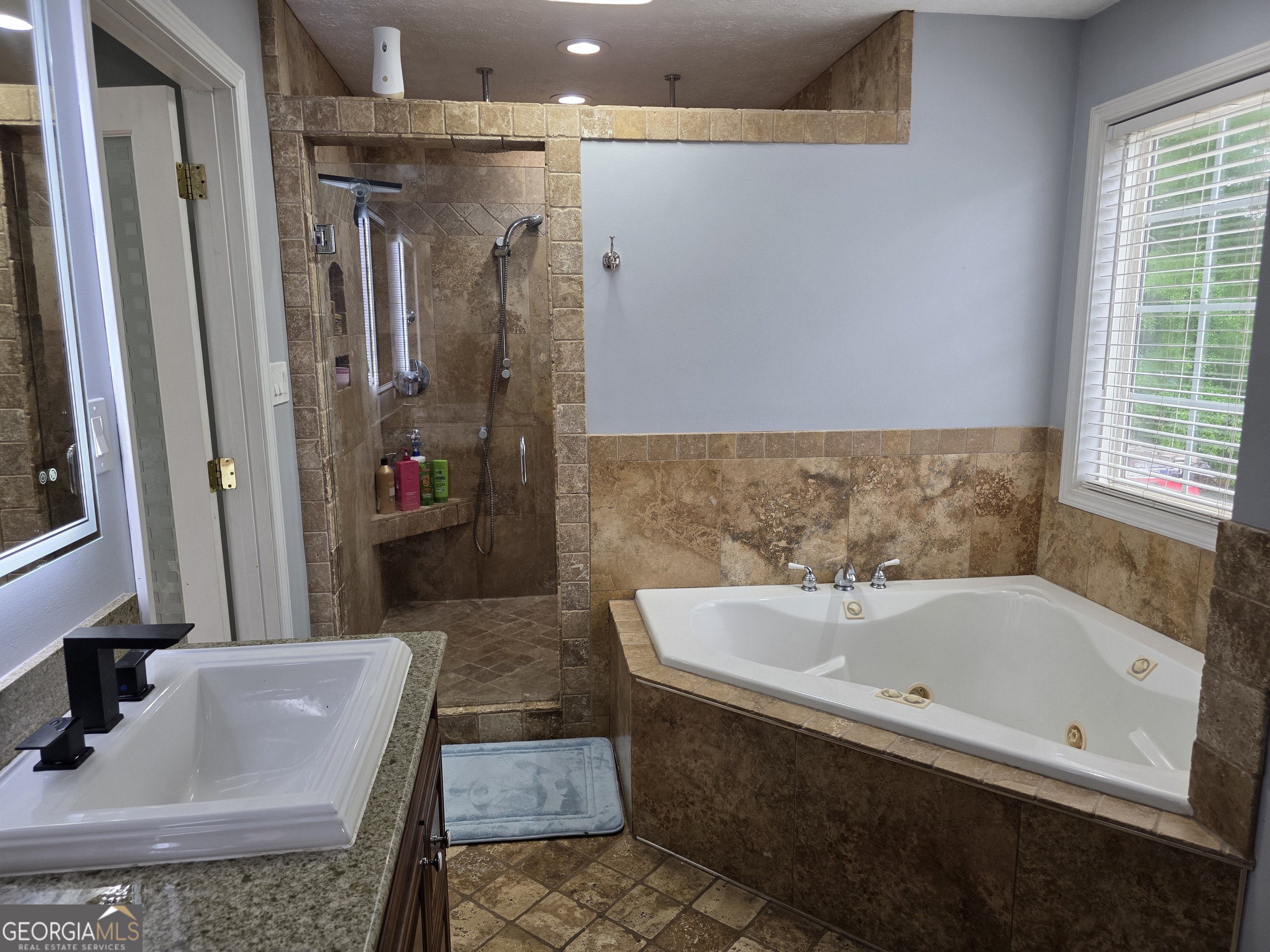 1005 Creek Run Place Property Photo 31