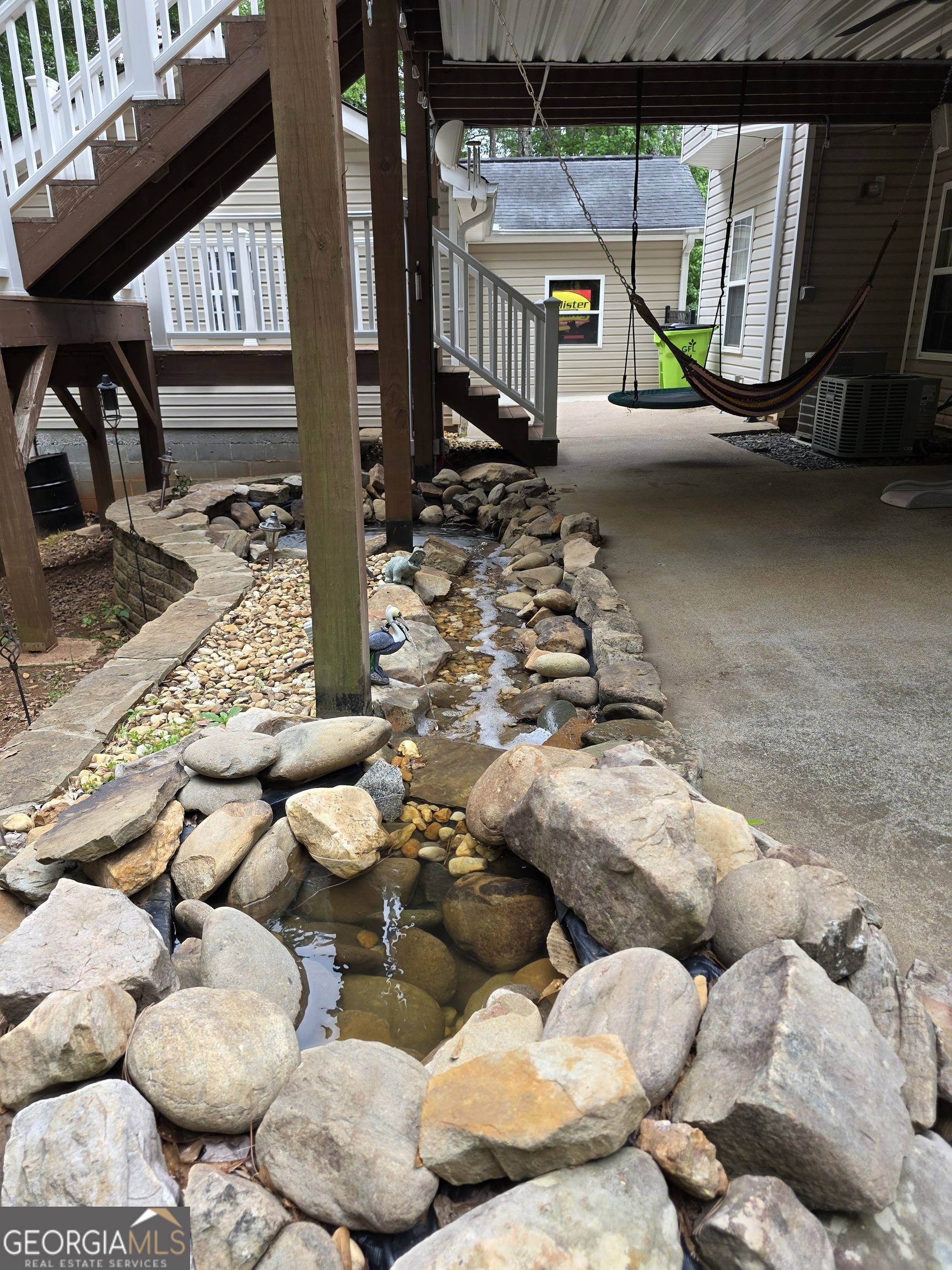 1005 Creek Run Place Property Photo 43