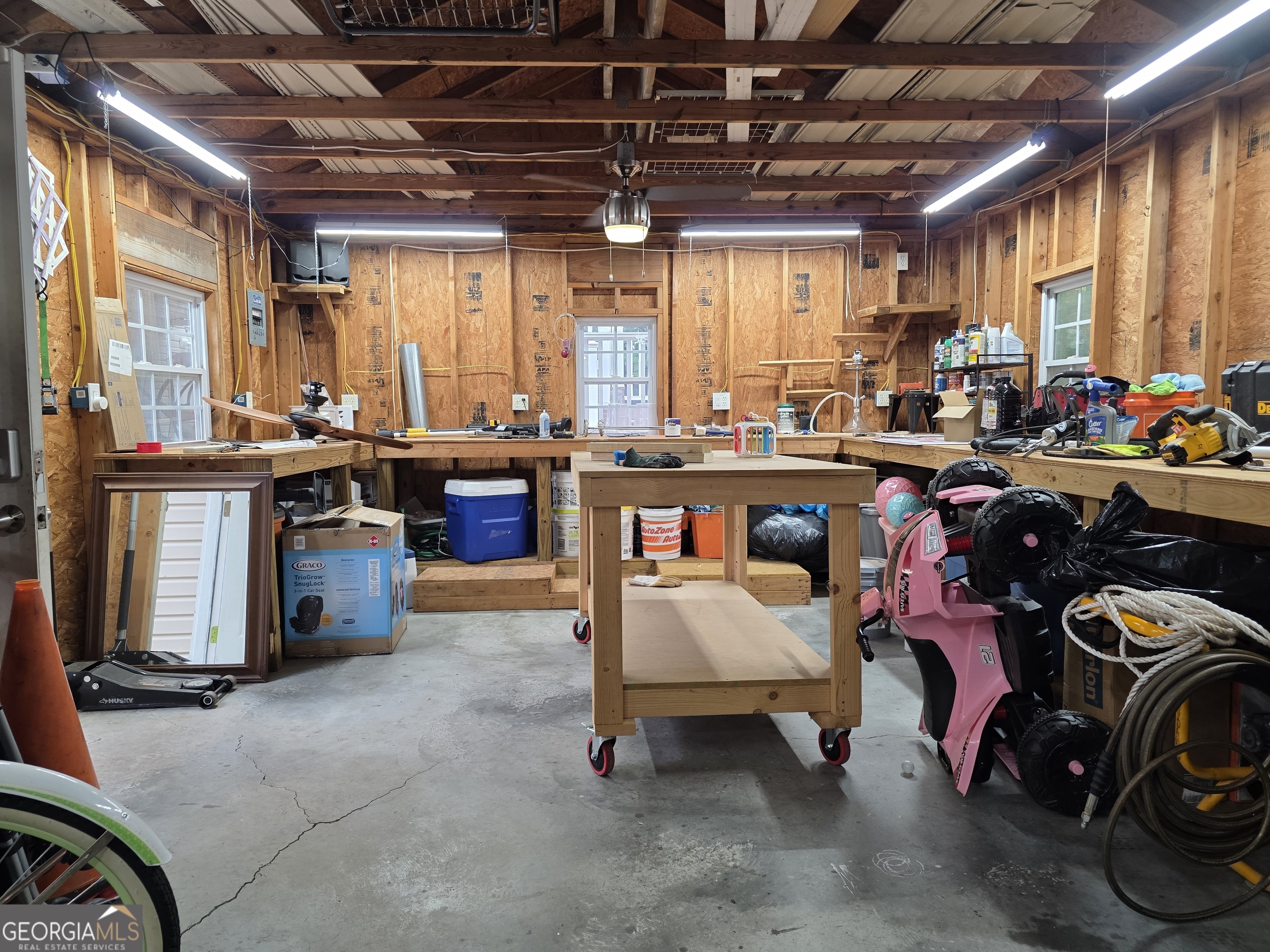 1005 Creek Run Place Property Photo 47