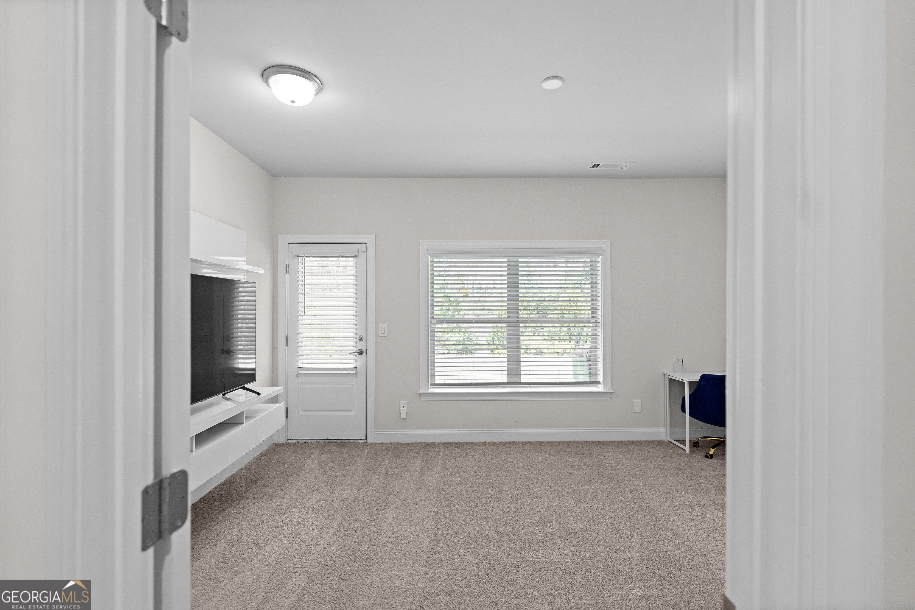 2042 Violet Lane Property Photo 54