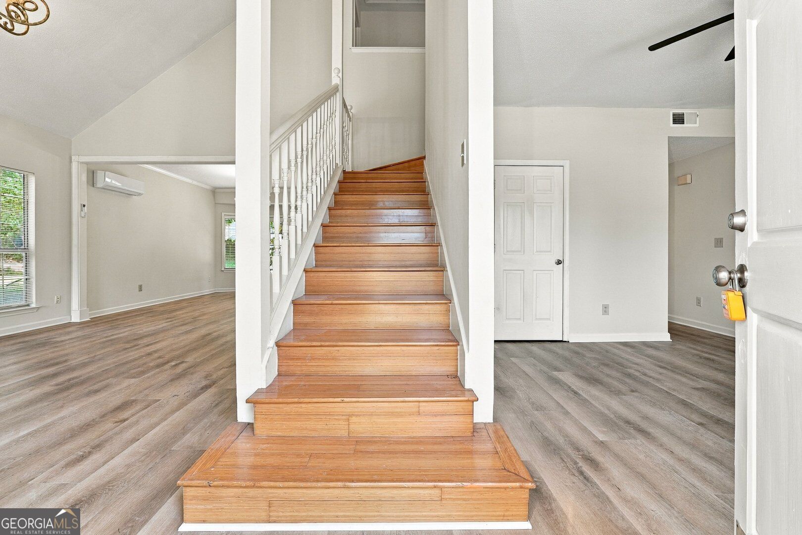 10870 Willow Meadow Circle Property Photo 2