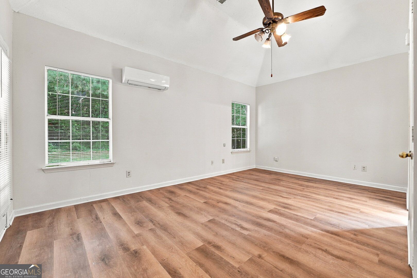 10870 Willow Meadow Circle Property Photo 15