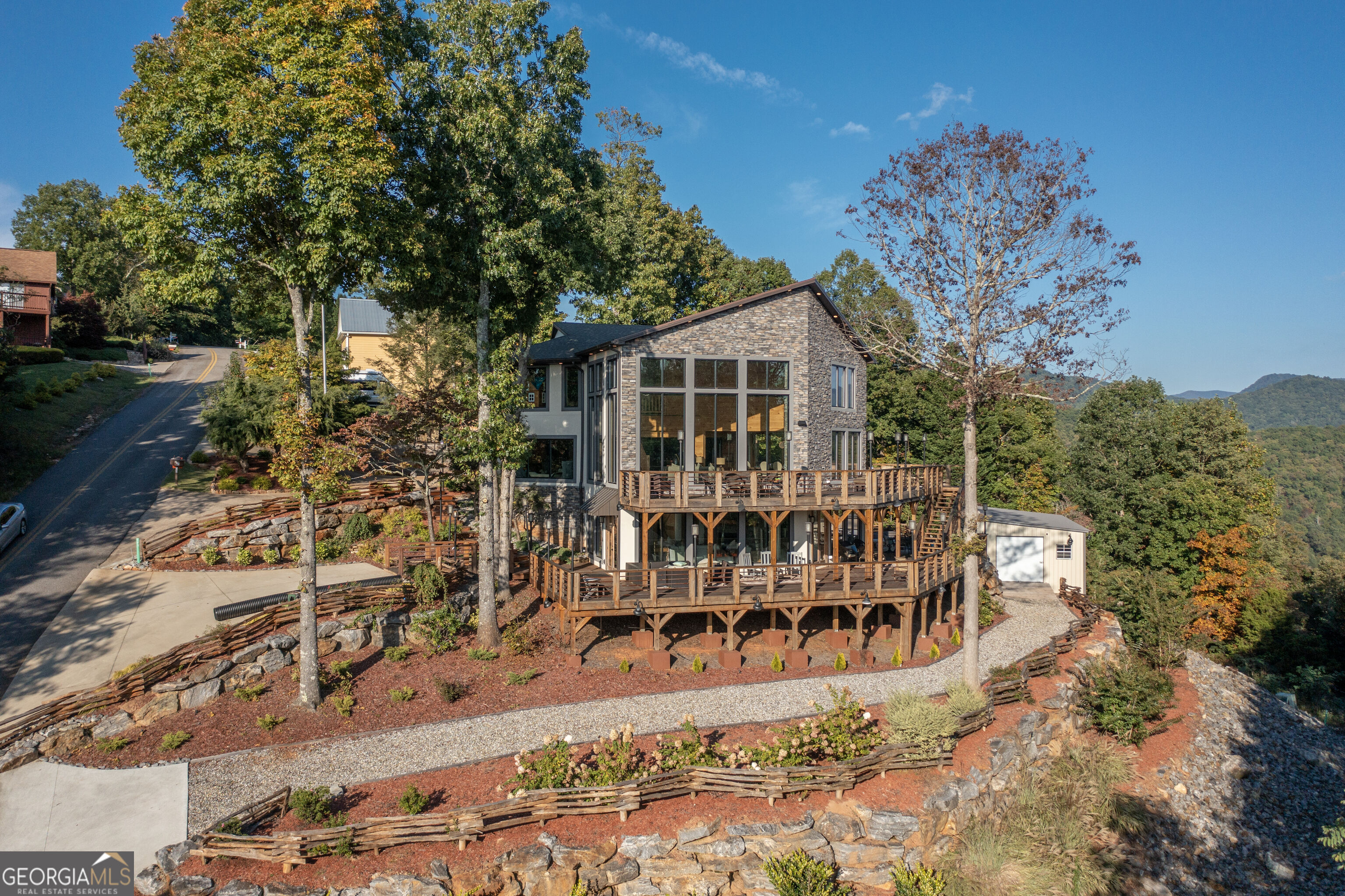 540 Mtn Top Road Property Photo 1