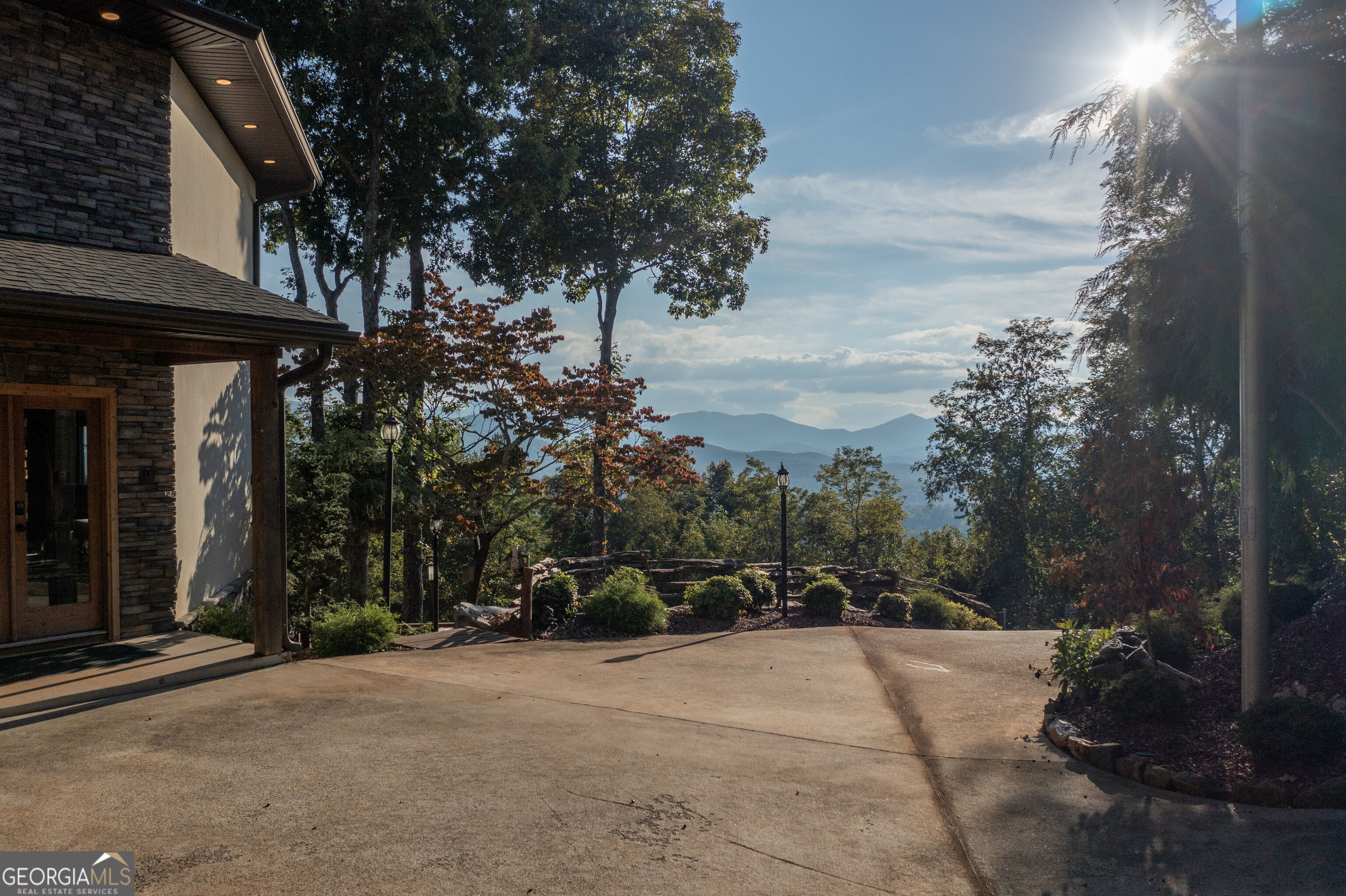540 Mtn Top Road Property Photo 14
