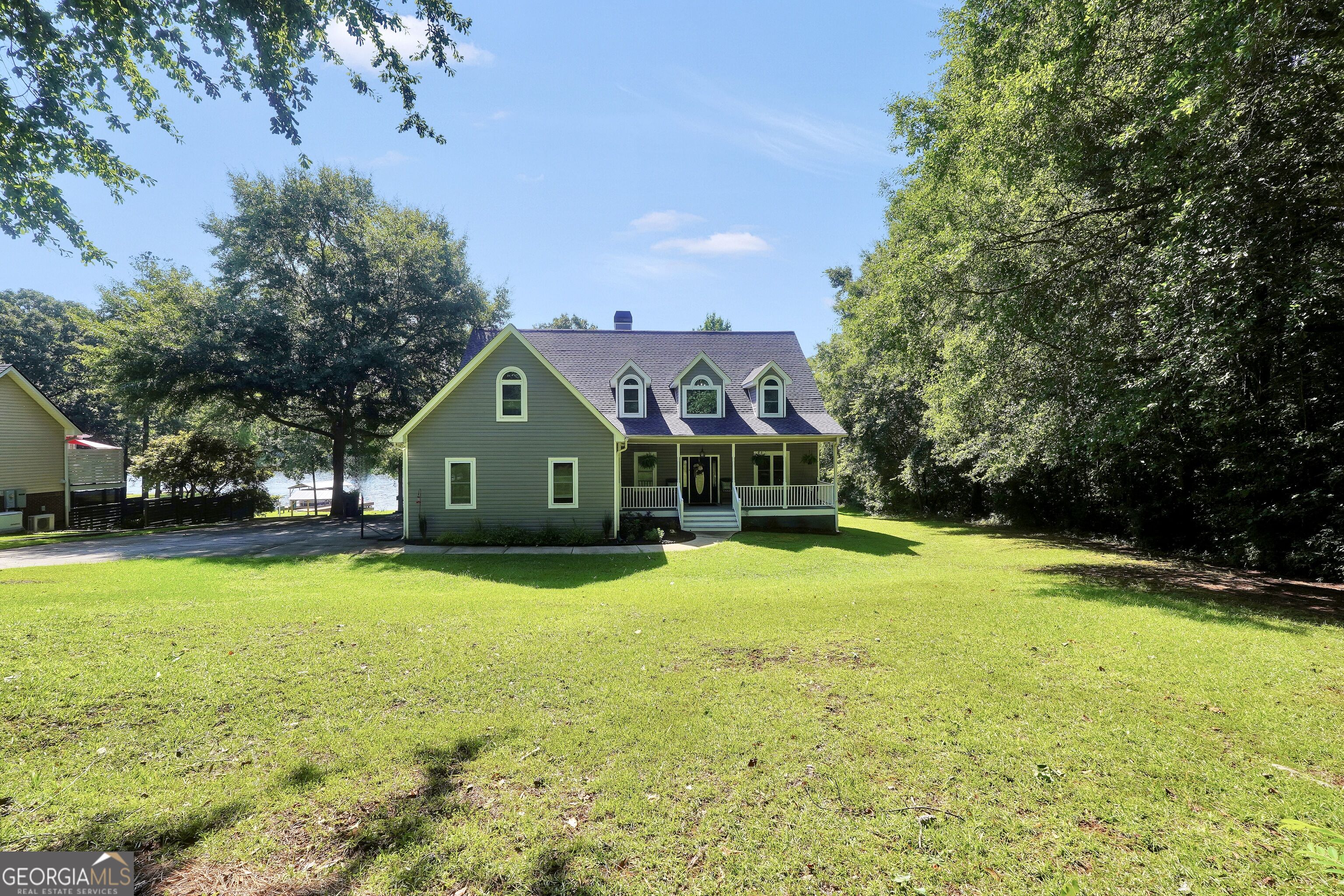 561 Harbour Shores Drive Property Photo 1