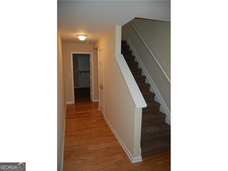 618 Providence Place Sw Property Photo 3