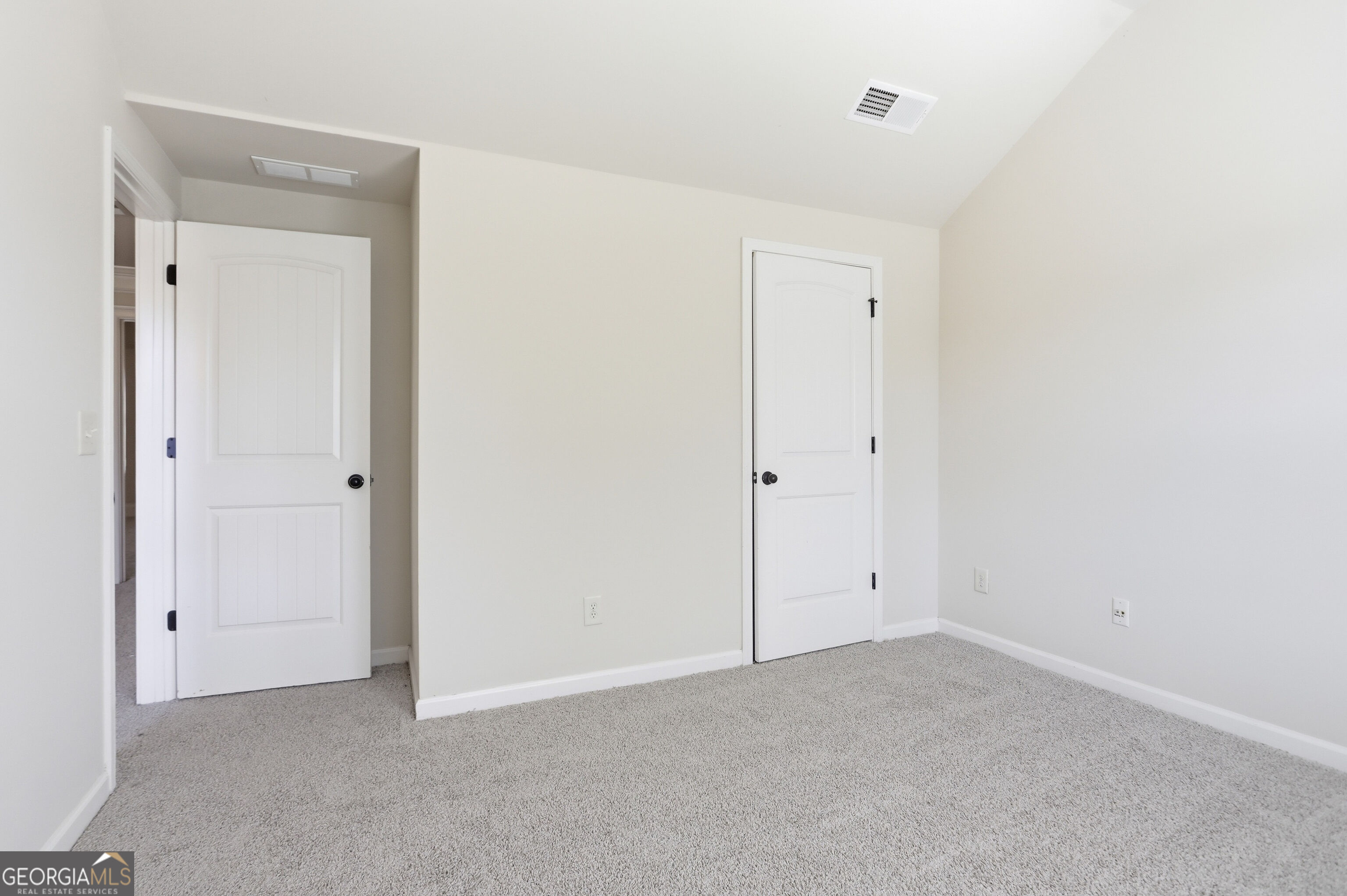 157 Ashbury Circle Property Photo 17