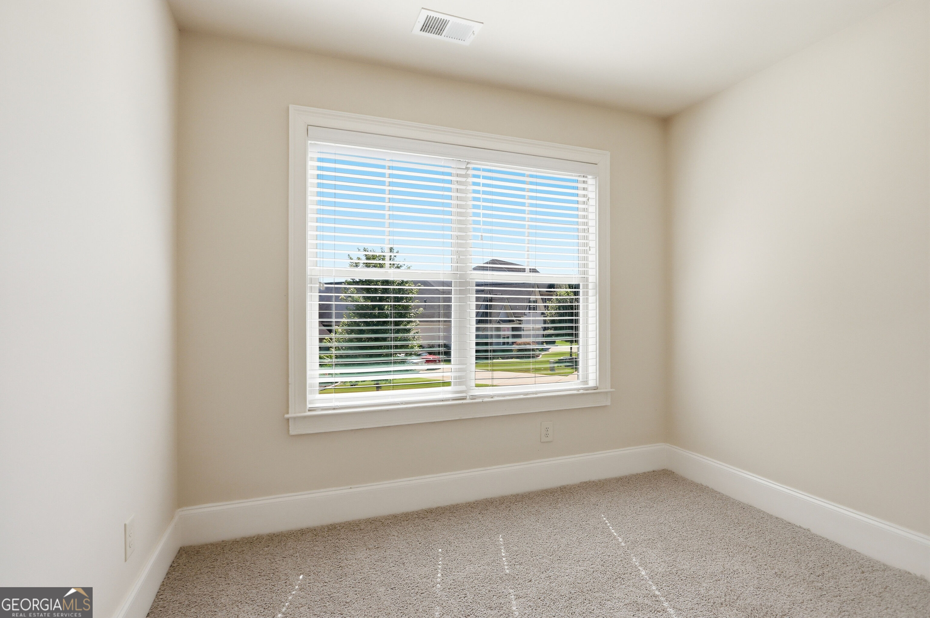 157 Ashbury Circle Property Photo 18