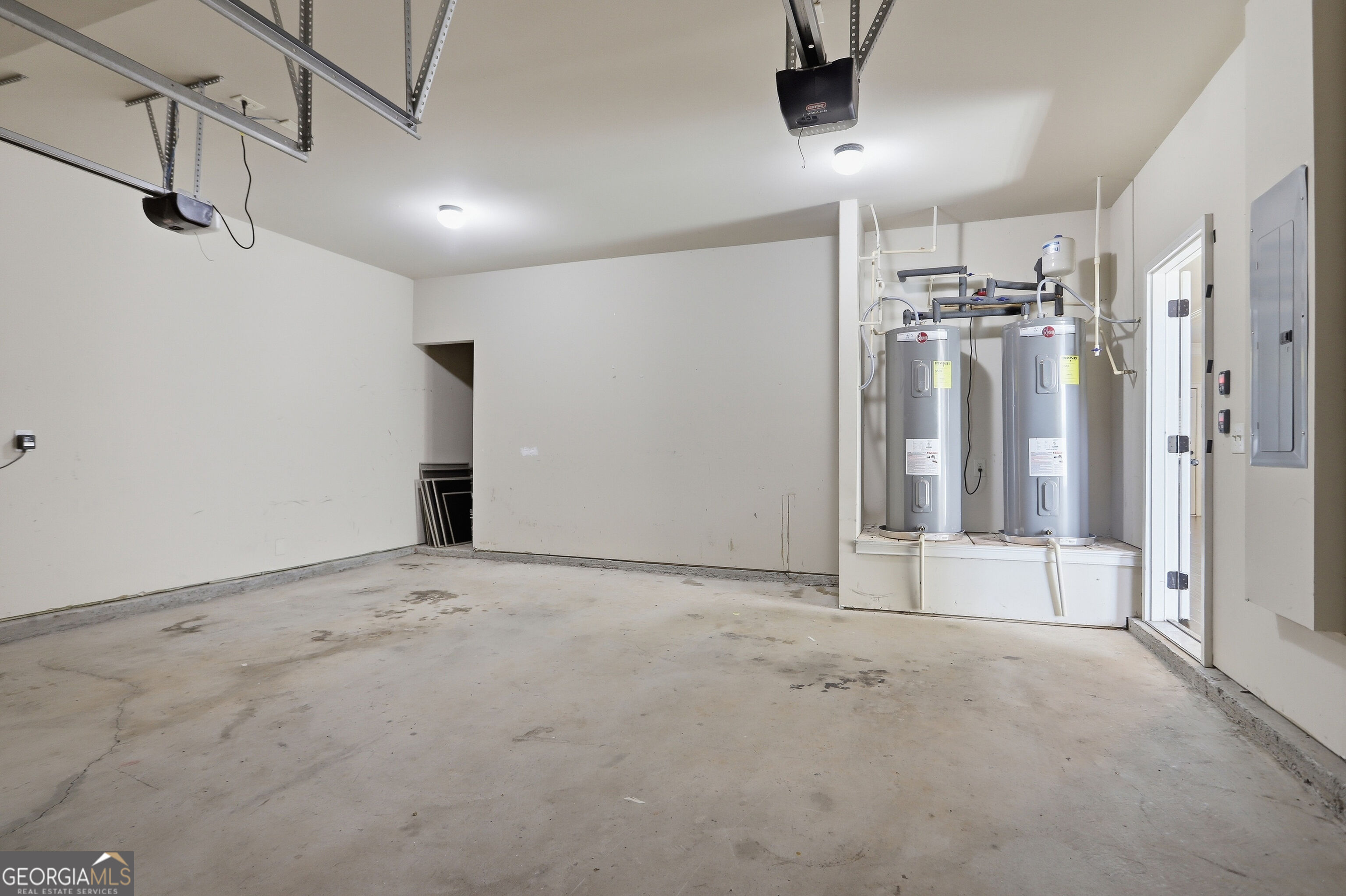 157 Ashbury Circle Property Photo 35