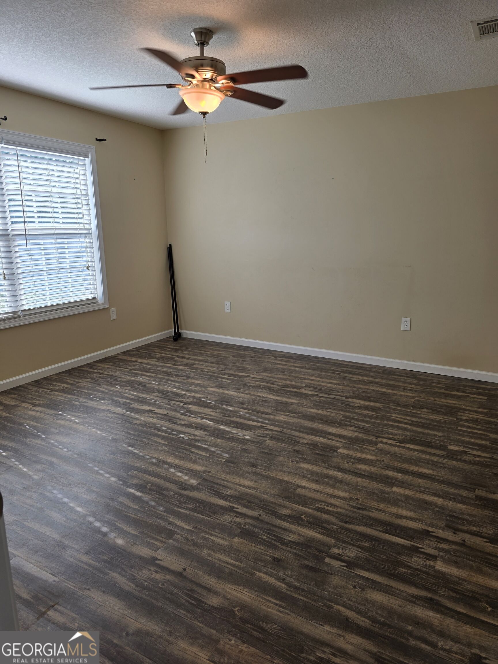 294 Lakeside Circle Property Photo 12