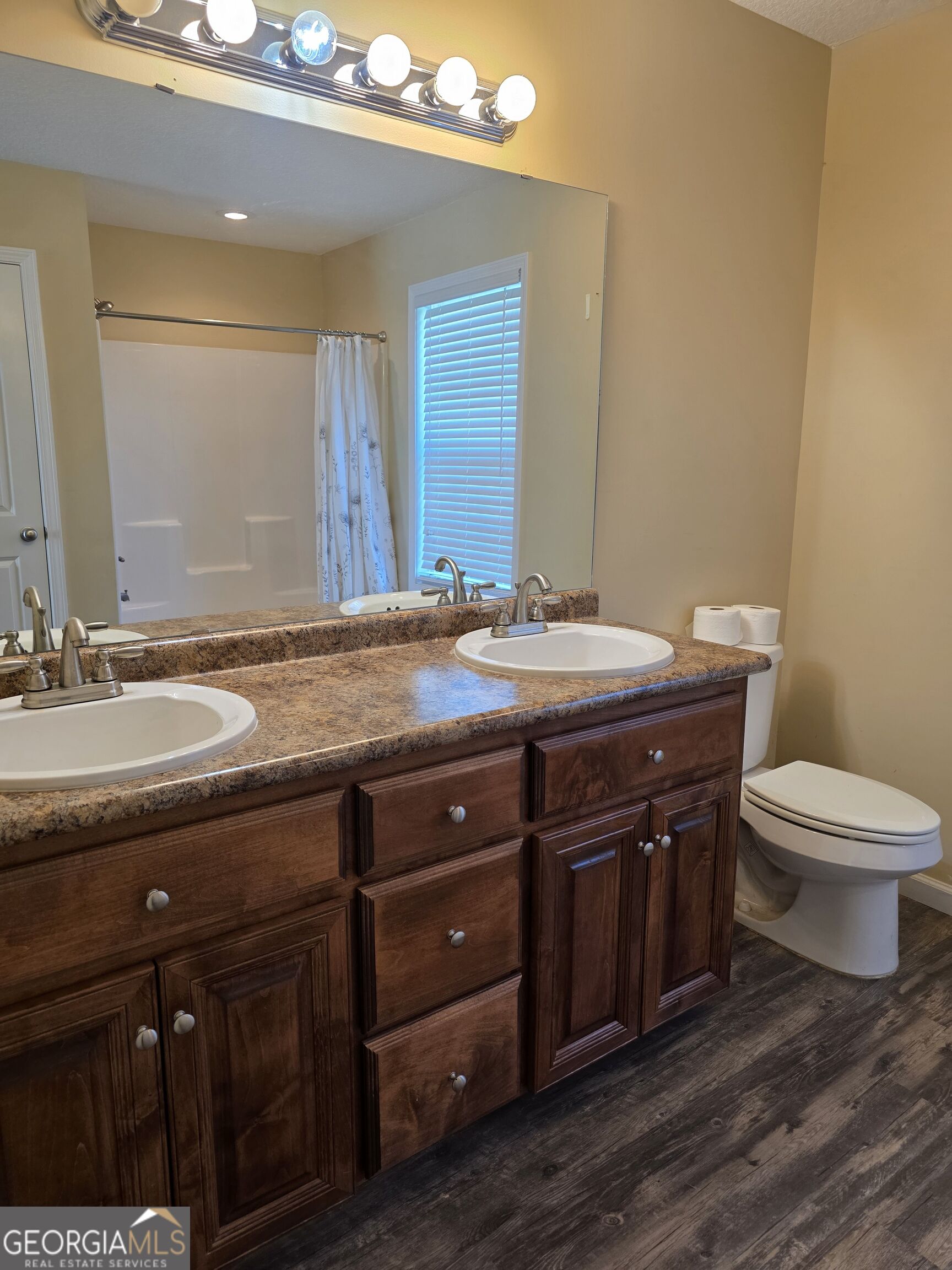 294 Lakeside Circle Property Photo 14