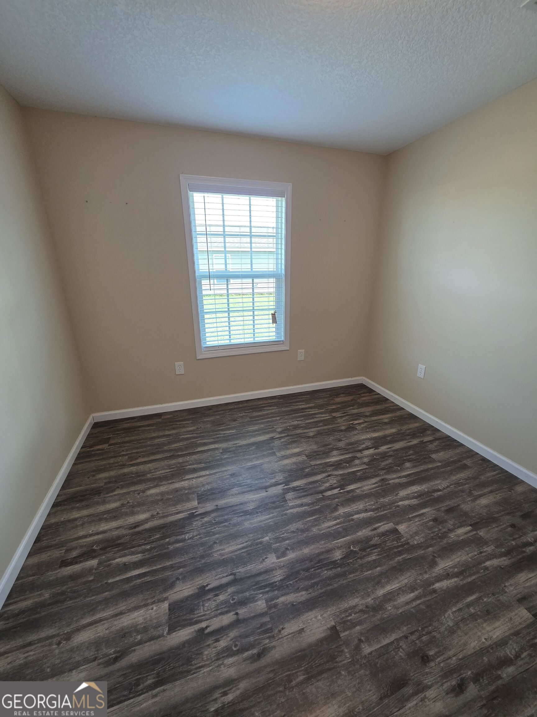 294 Lakeside Circle Property Photo 18