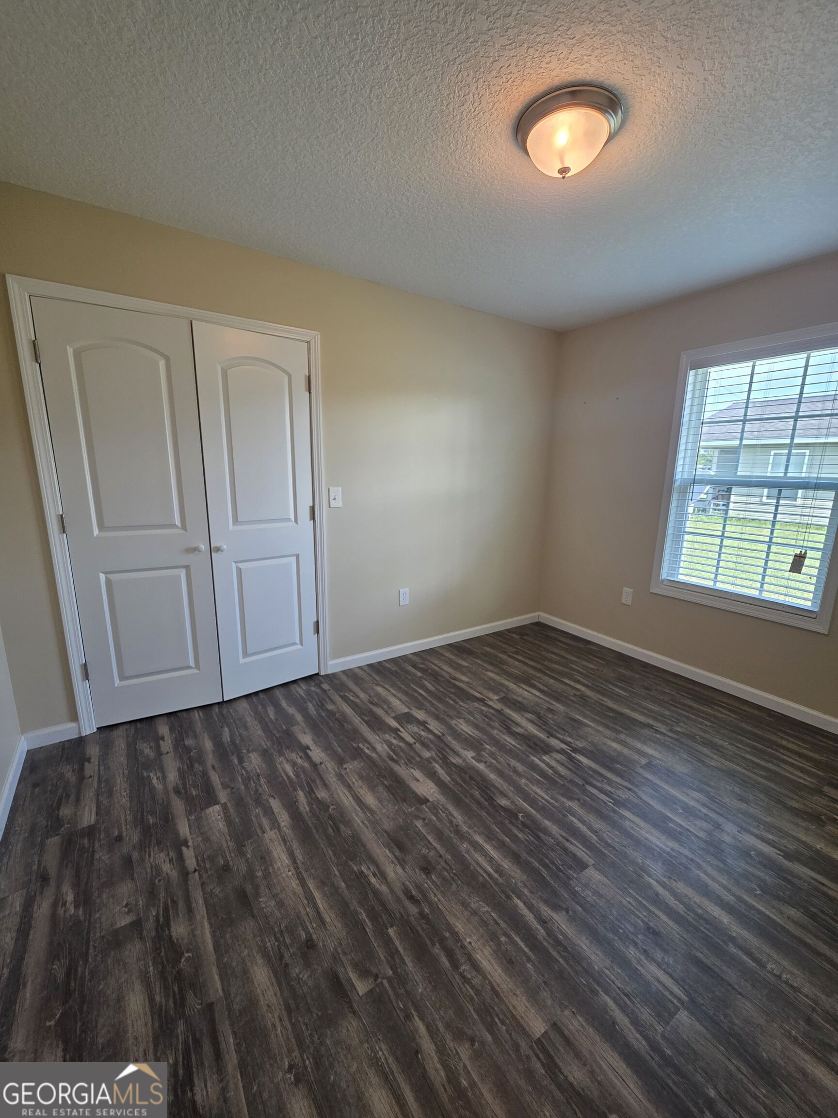 294 Lakeside Circle Property Photo 20