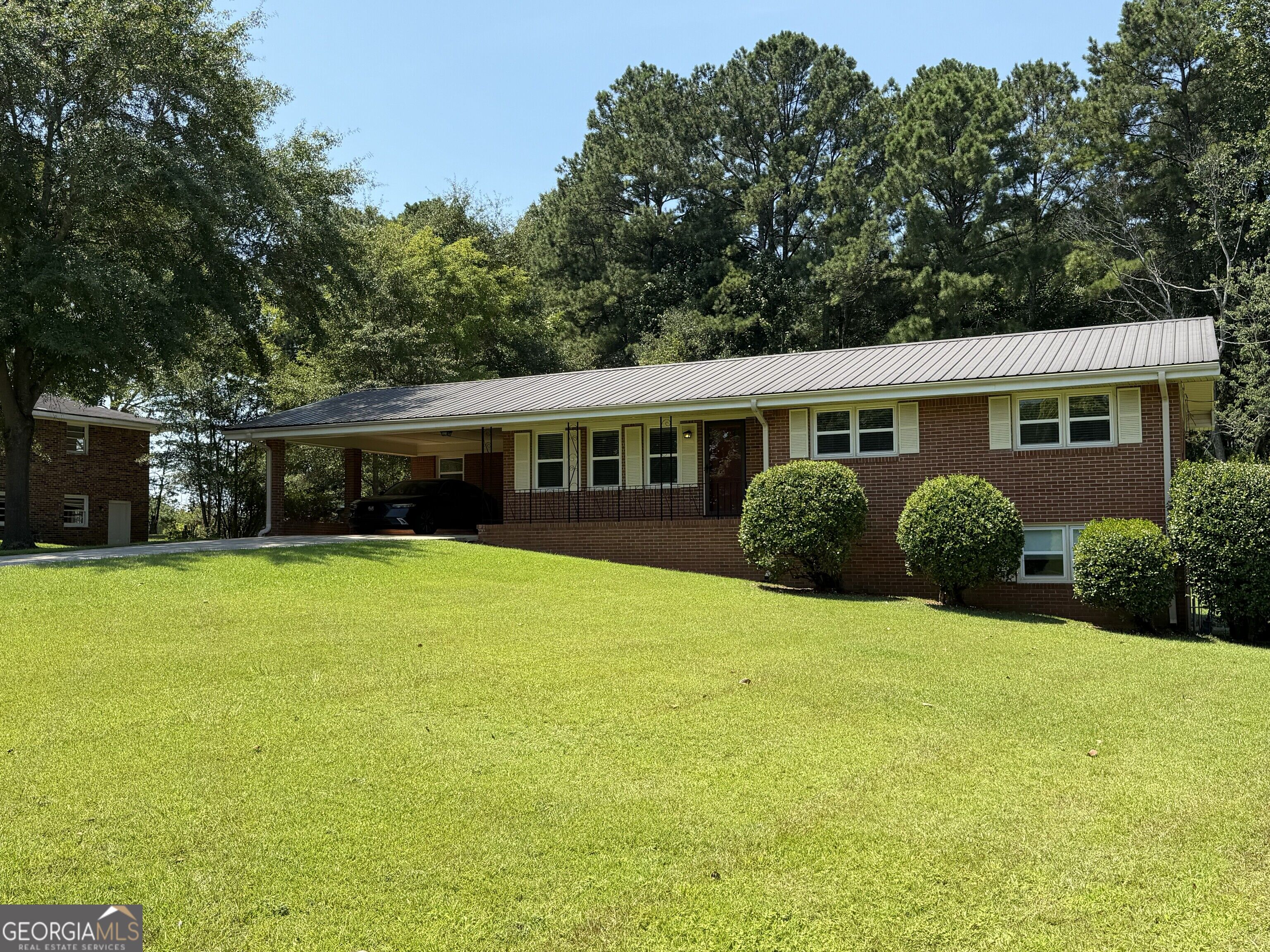 7475 Grayson Drive Property Photo 1