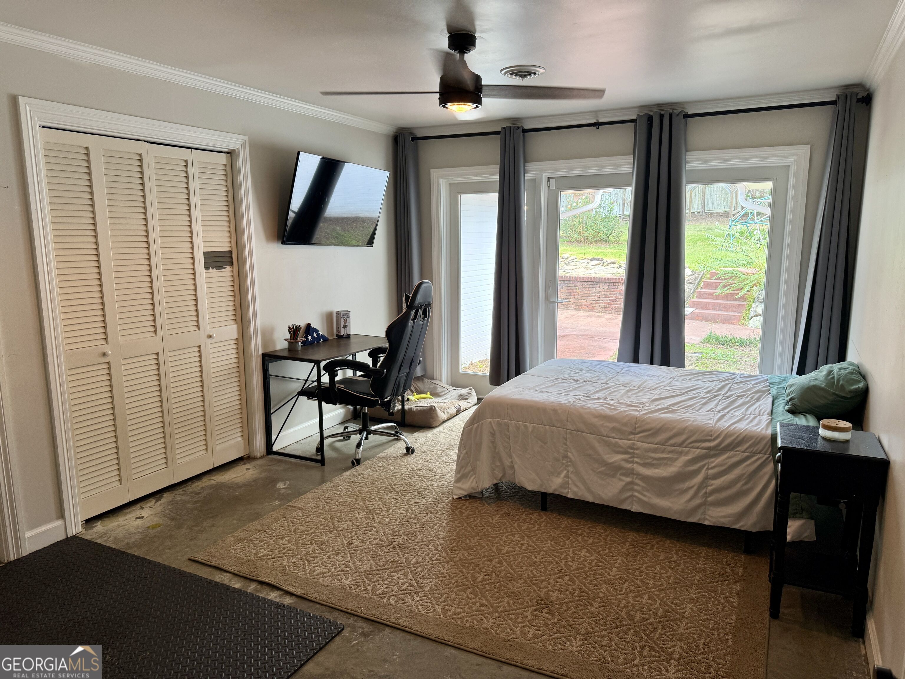 557 Walton Court Property Photo 16