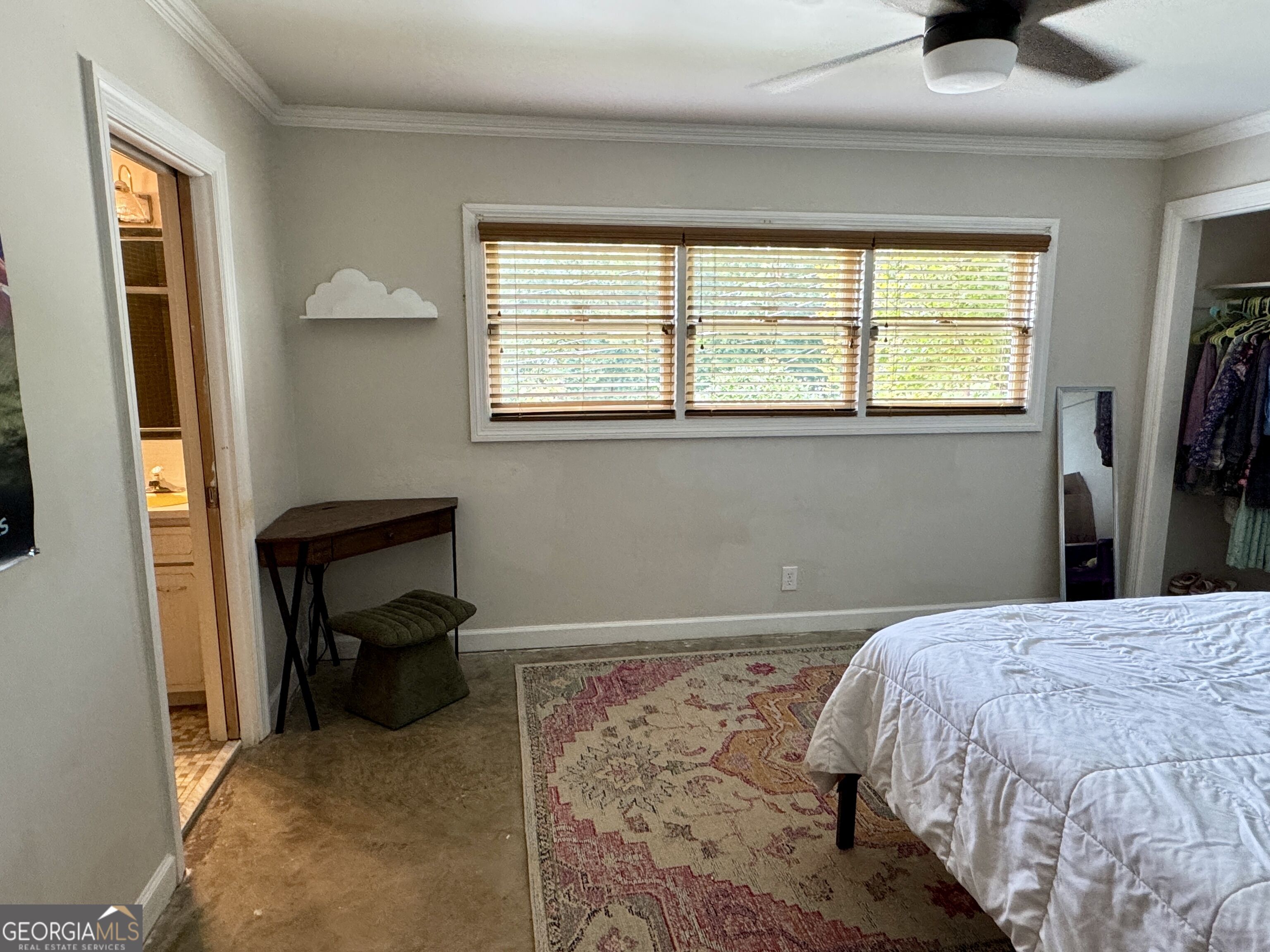 557 Walton Court Property Photo 18
