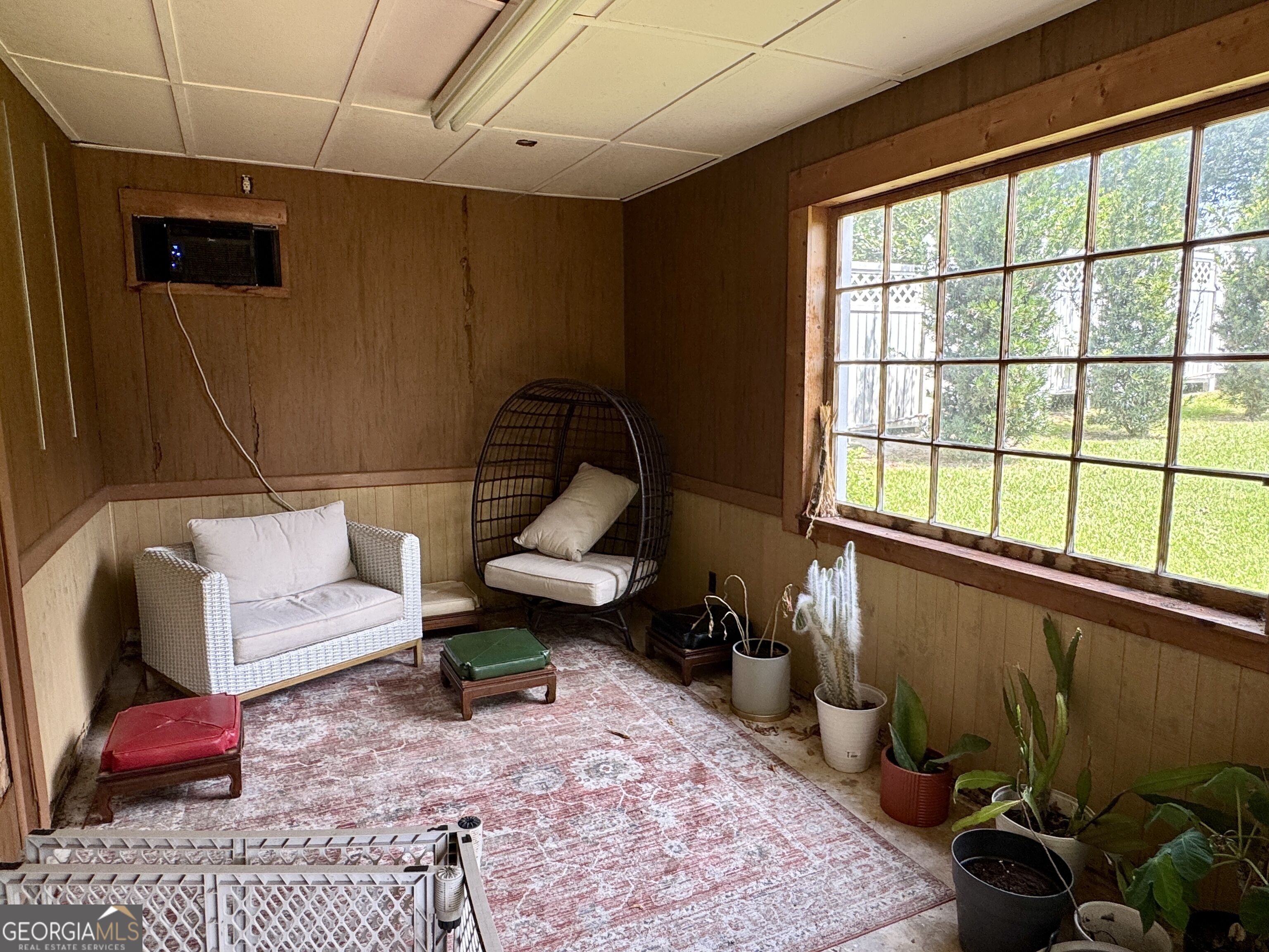 557 Walton Court Property Photo 37